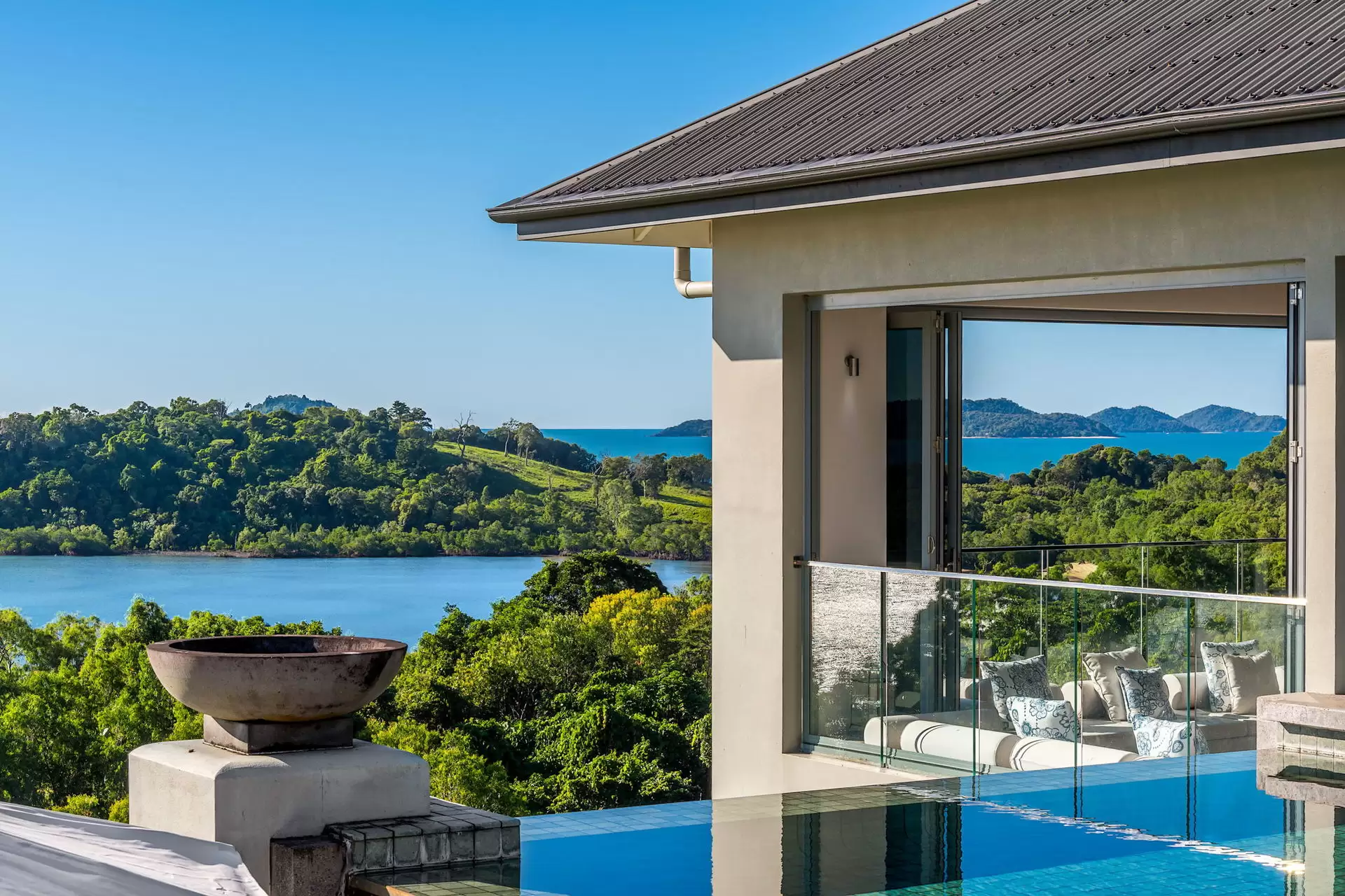 8/73 Explorers Drive, South Mission Beach For Sale by Queensland Sotheby's International Realty - image 1
