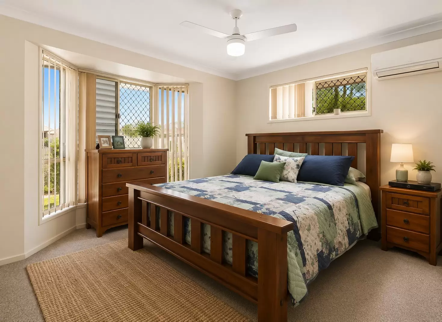 53 Dorset Drive, Caboolture South Sold by Queensland Sotheby's International Realty - image 1