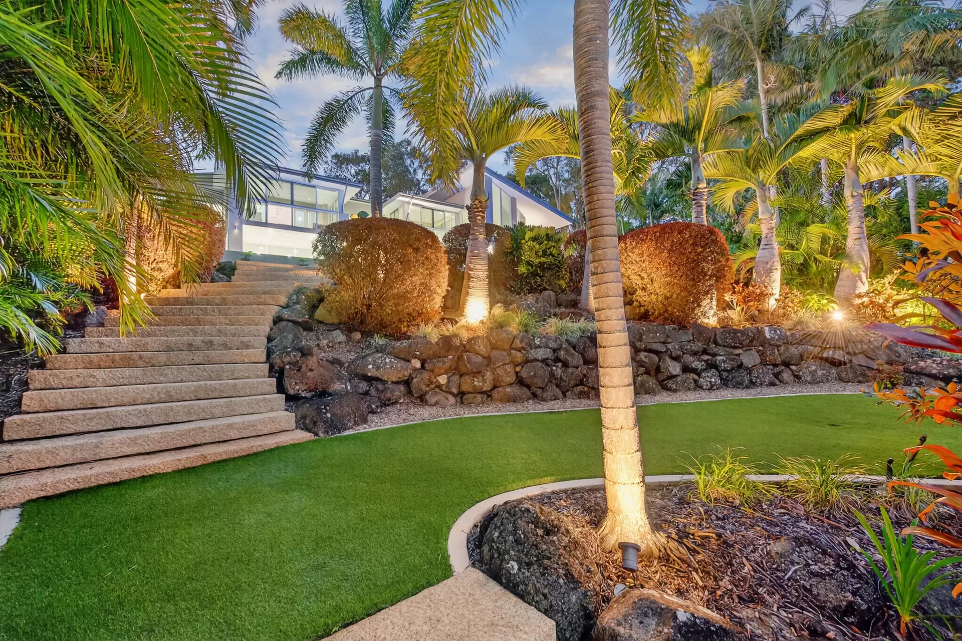 7020 Riverview Crescent, Sanctuary Cove For Sale by Queensland Sotheby's International Realty - image 1