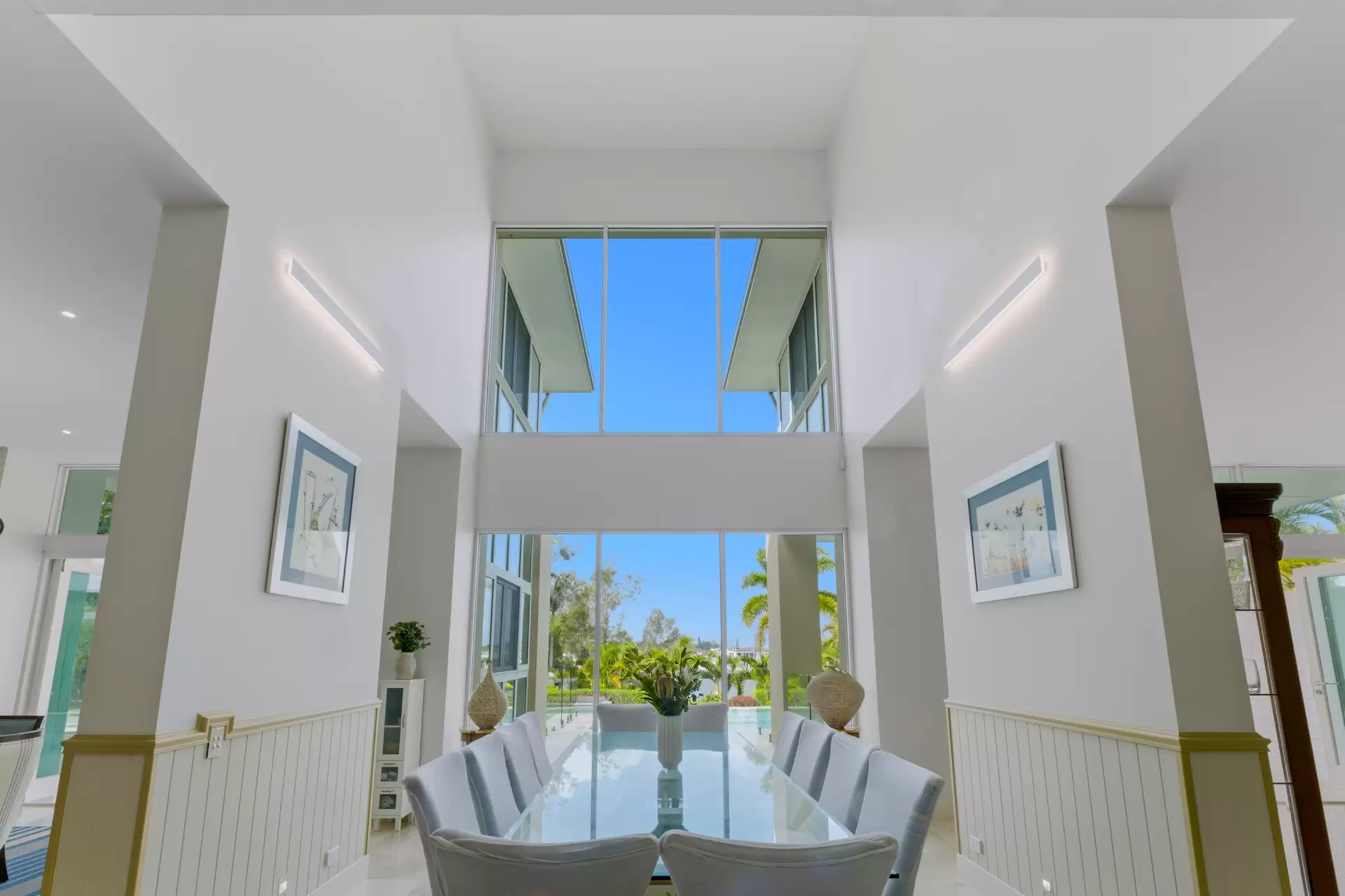 7020 Riverview Crescent, Sanctuary Cove For Sale by Queensland Sotheby's International Realty - image 1