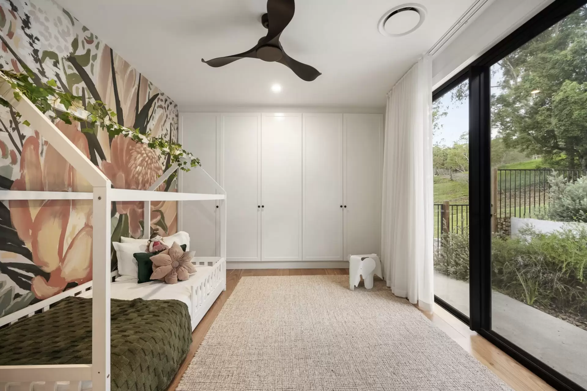 60 Yvonne Street, Highworth For Sale by Queensland Sotheby's International Realty - image 1