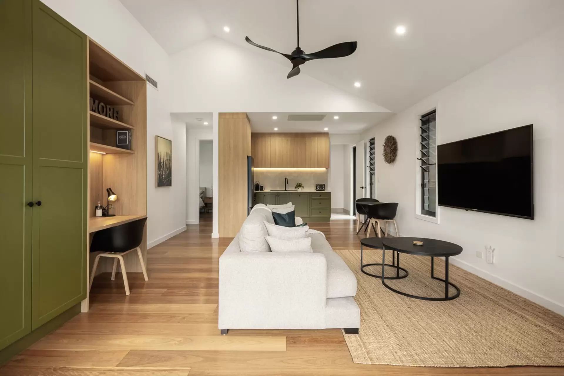 60 Yvonne Street, Highworth For Sale by Queensland Sotheby's International Realty - image 1