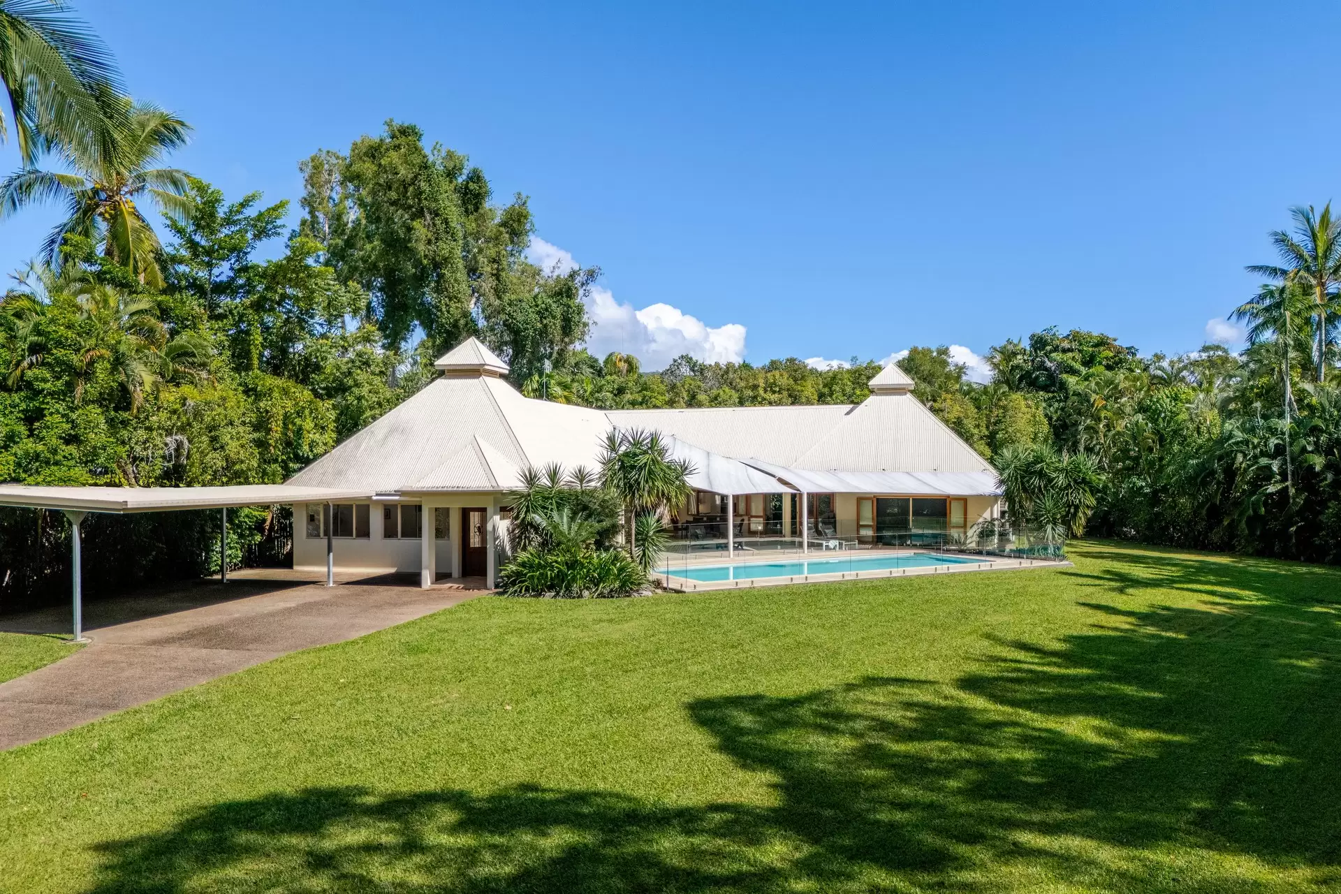 45-47 Nautilus Street, Port Douglas For Sale by Queensland Sotheby's International Realty - image 1