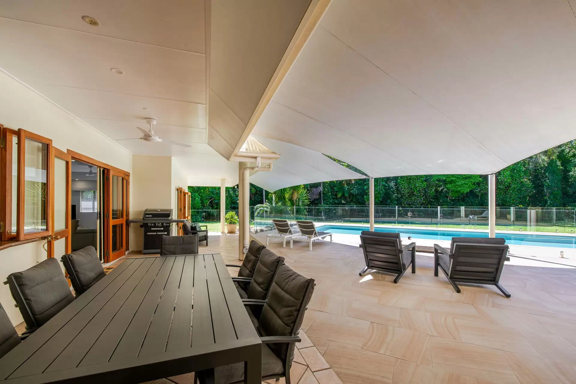 45-47 Nautilus Street, Port Douglas For Sale by Queensland Sotheby's International Realty - image 1