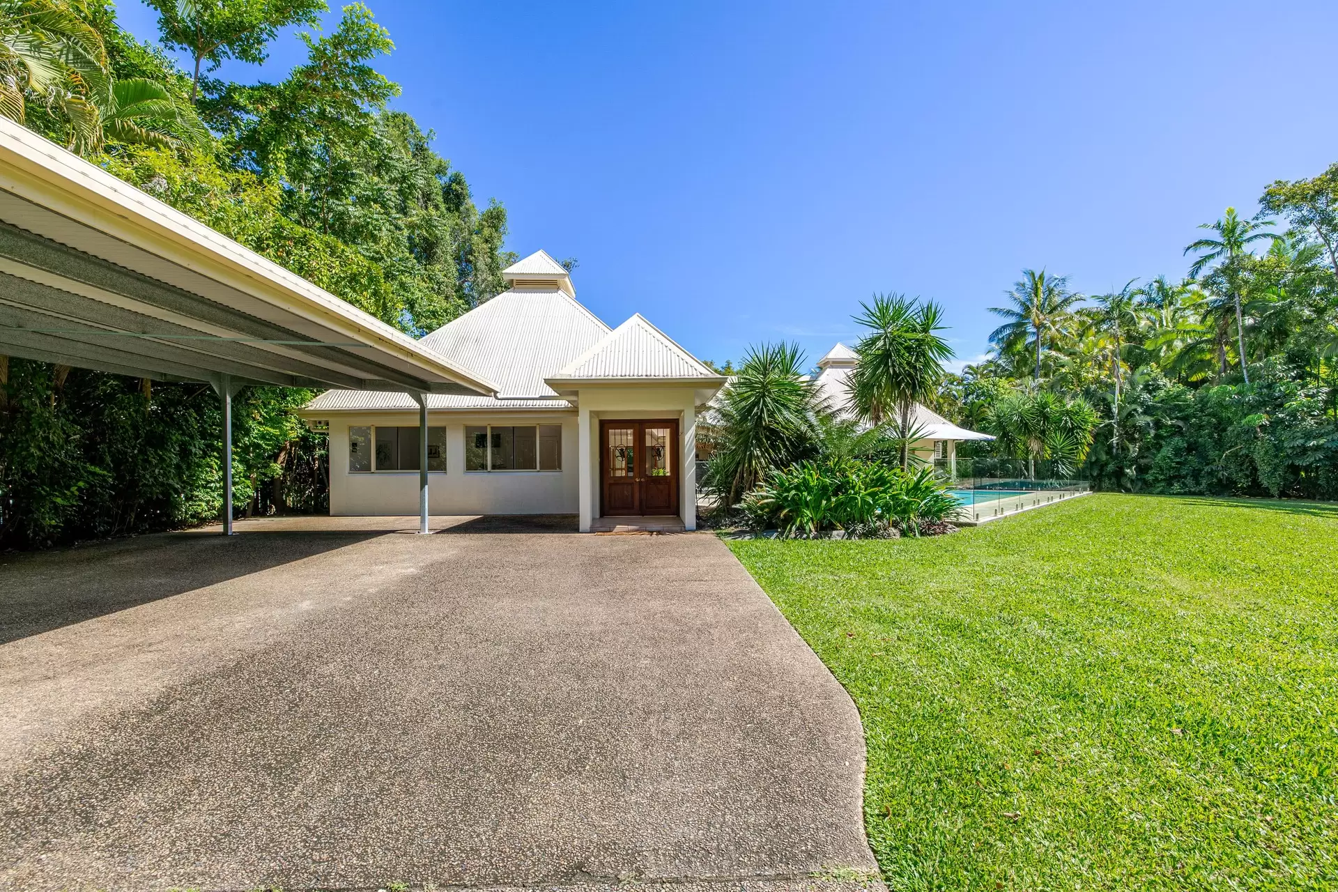 45-47 Nautilus Street, Port Douglas For Sale by Queensland Sotheby's International Realty - image 1