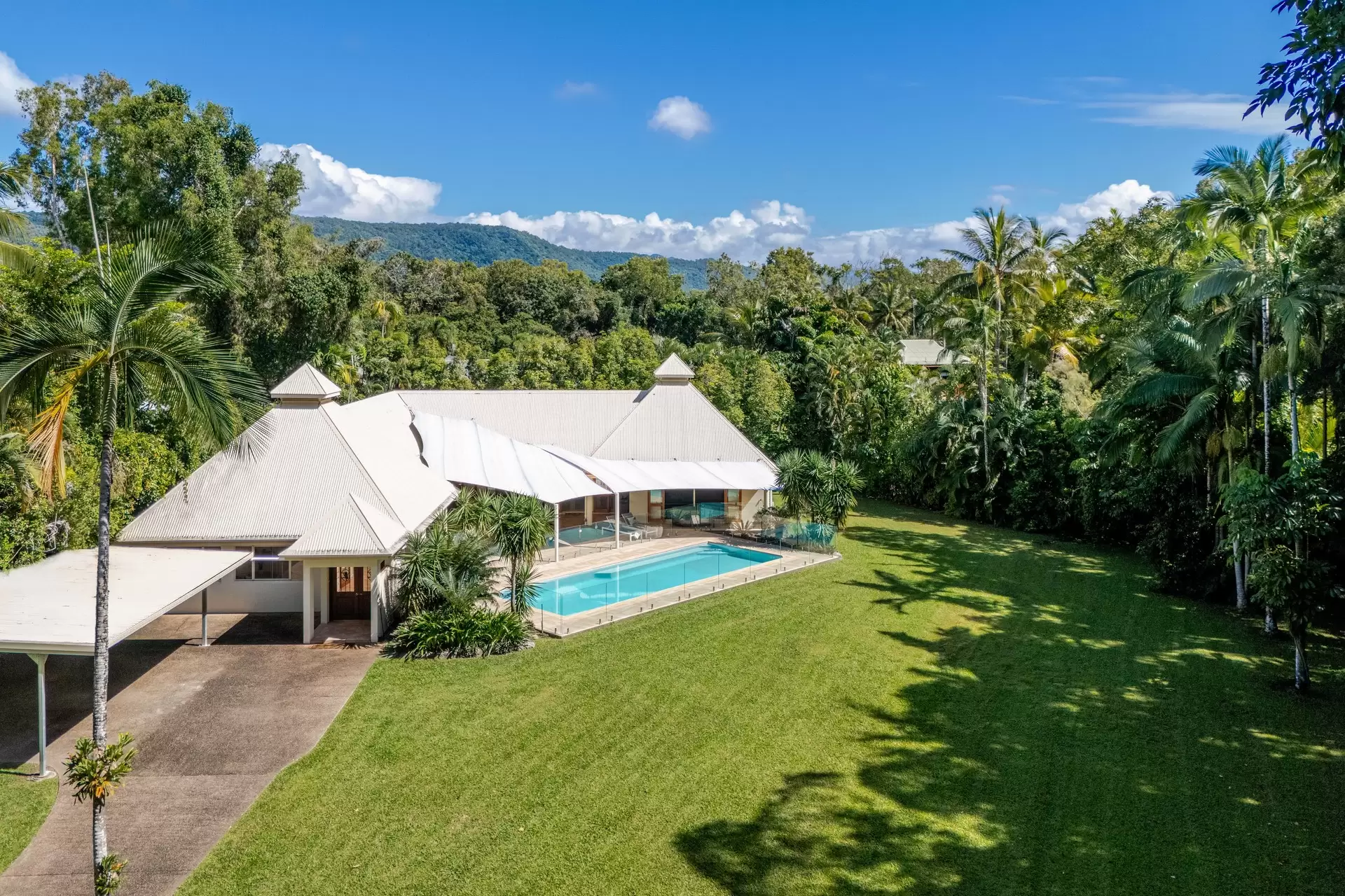 45-47 Nautilus Street, Port Douglas For Sale by Queensland Sotheby's International Realty - image 1