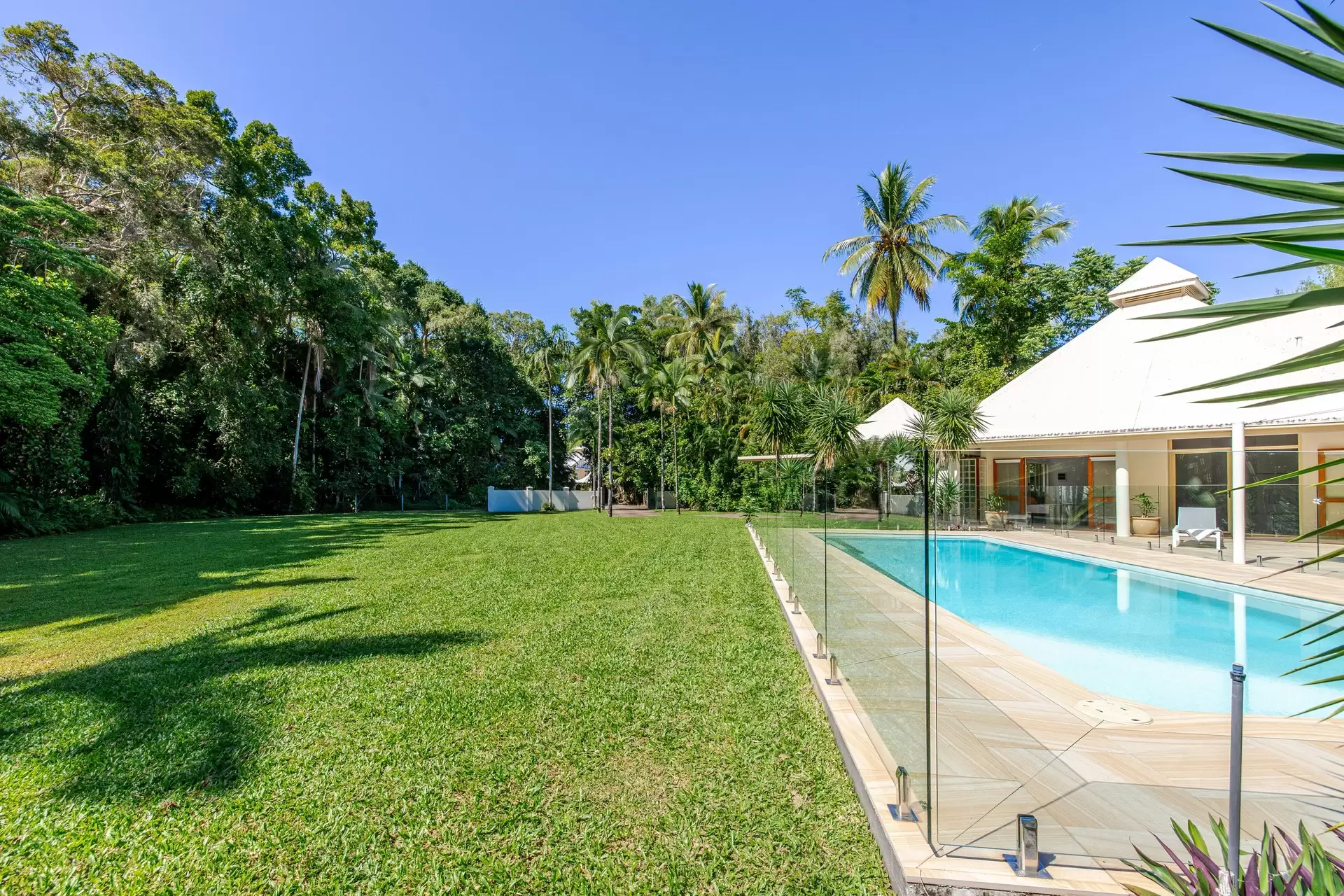 45-47 Nautilus Street, Port Douglas For Sale by Queensland Sotheby's International Realty - image 1