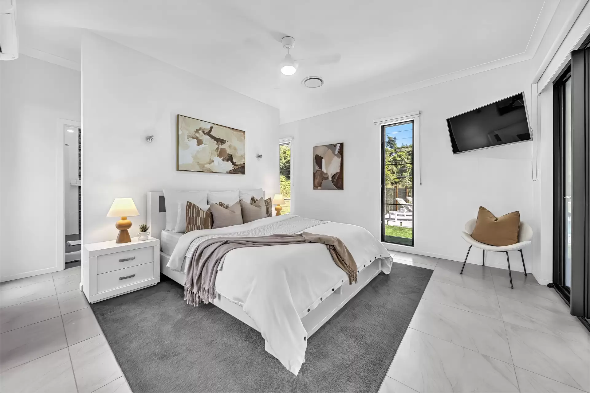 21 Mila Drive, Woodwark Sold by Queensland Sotheby's International Realty - image 1