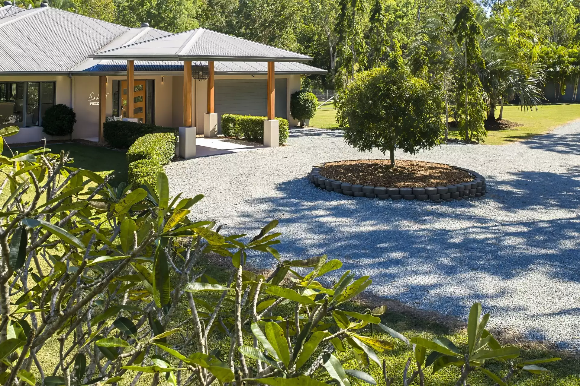 21 Mila Drive, Woodwark For Sale by  - image 1