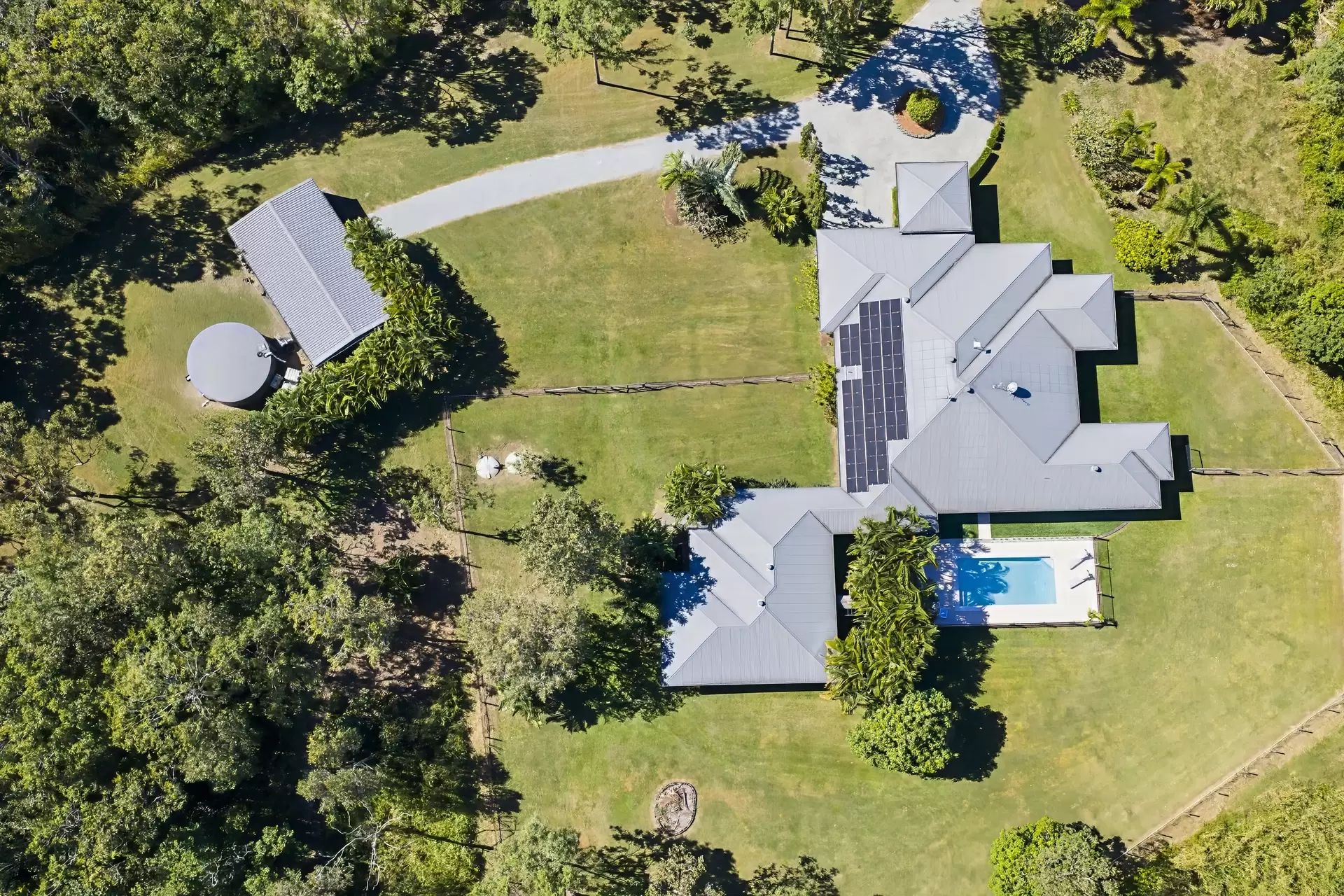 21 Mila Drive, Woodwark Sold by Queensland Sotheby's International Realty - image 1