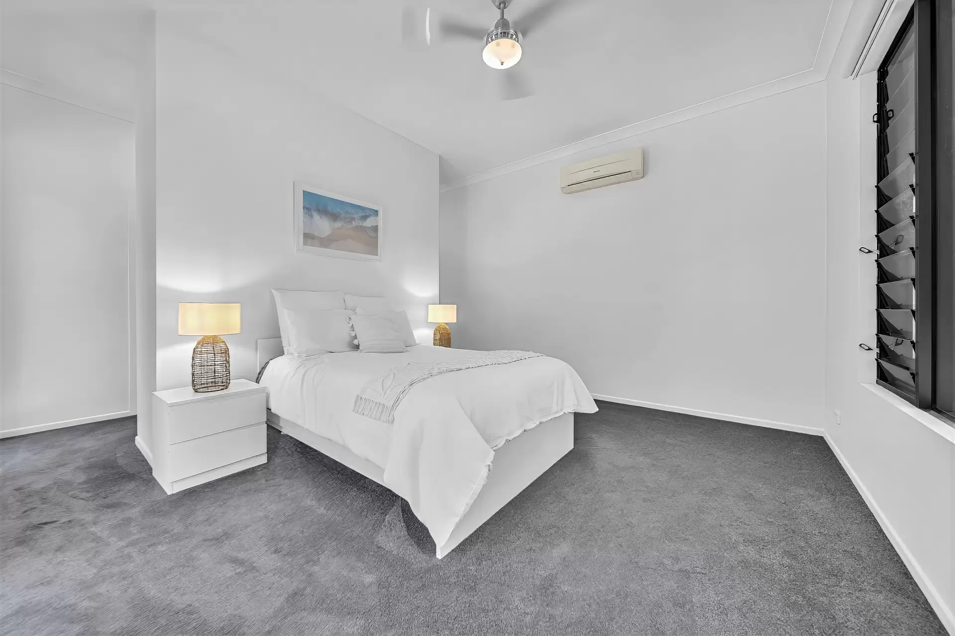 21 Mila Drive, Woodwark Sold by Queensland Sotheby's International Realty - image 1