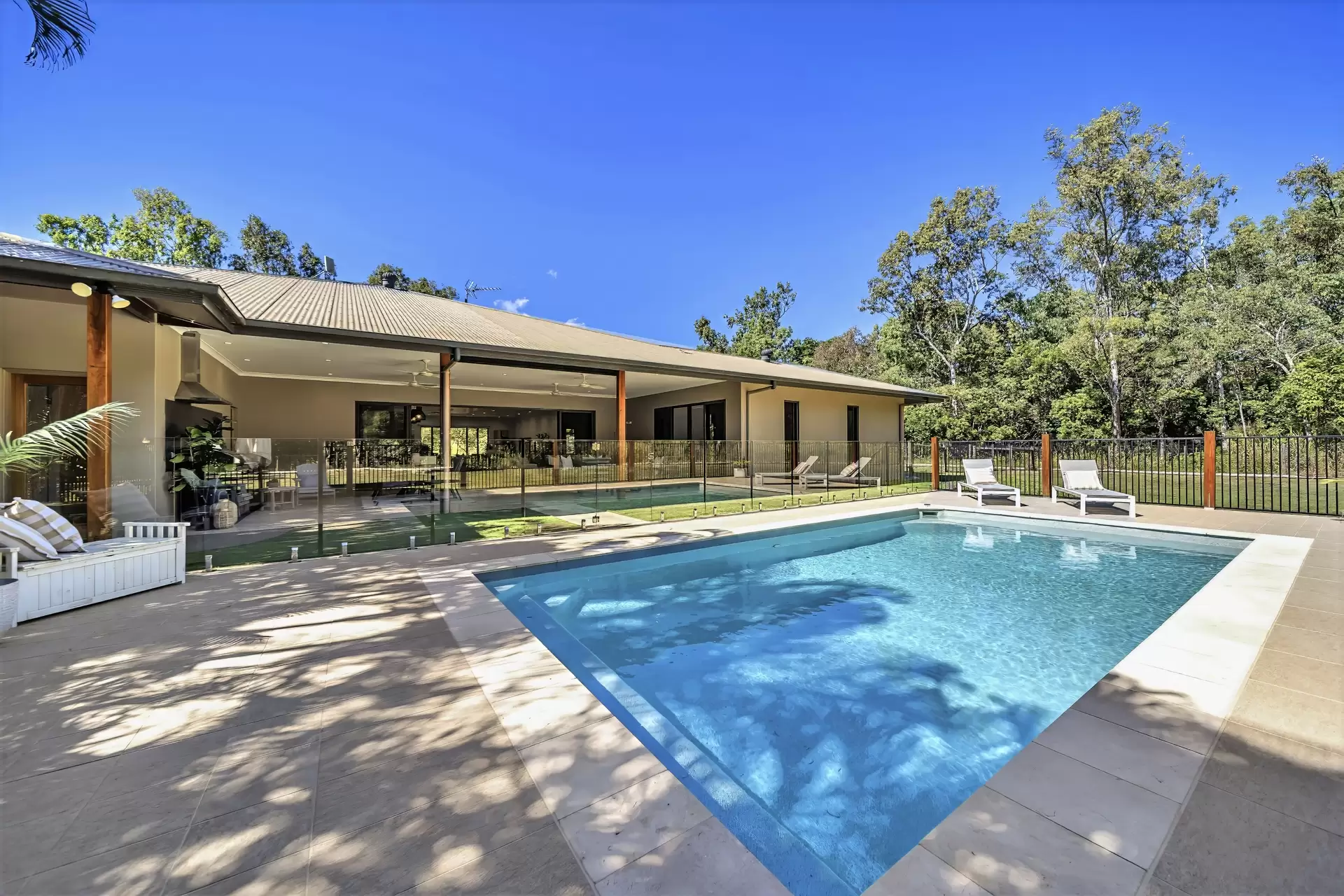 21 Mila Drive, Woodwark Sold by Queensland Sotheby's International Realty - image 1