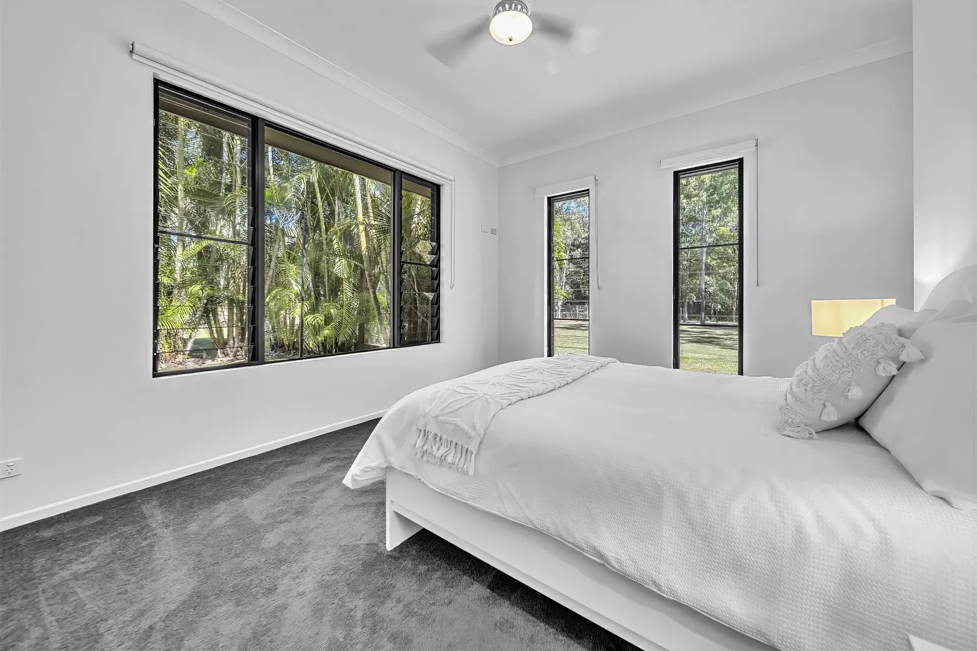 21 Mila Drive, Woodwark Sold by Queensland Sotheby's International Realty - image 1