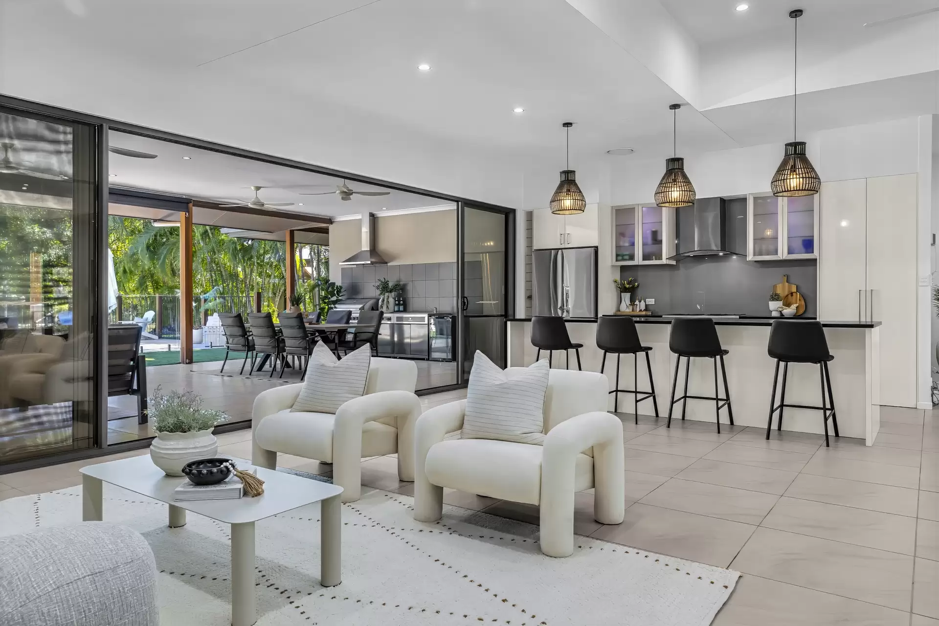 21 Mila Drive, Woodwark Sold by Queensland Sotheby's International Realty - image 1