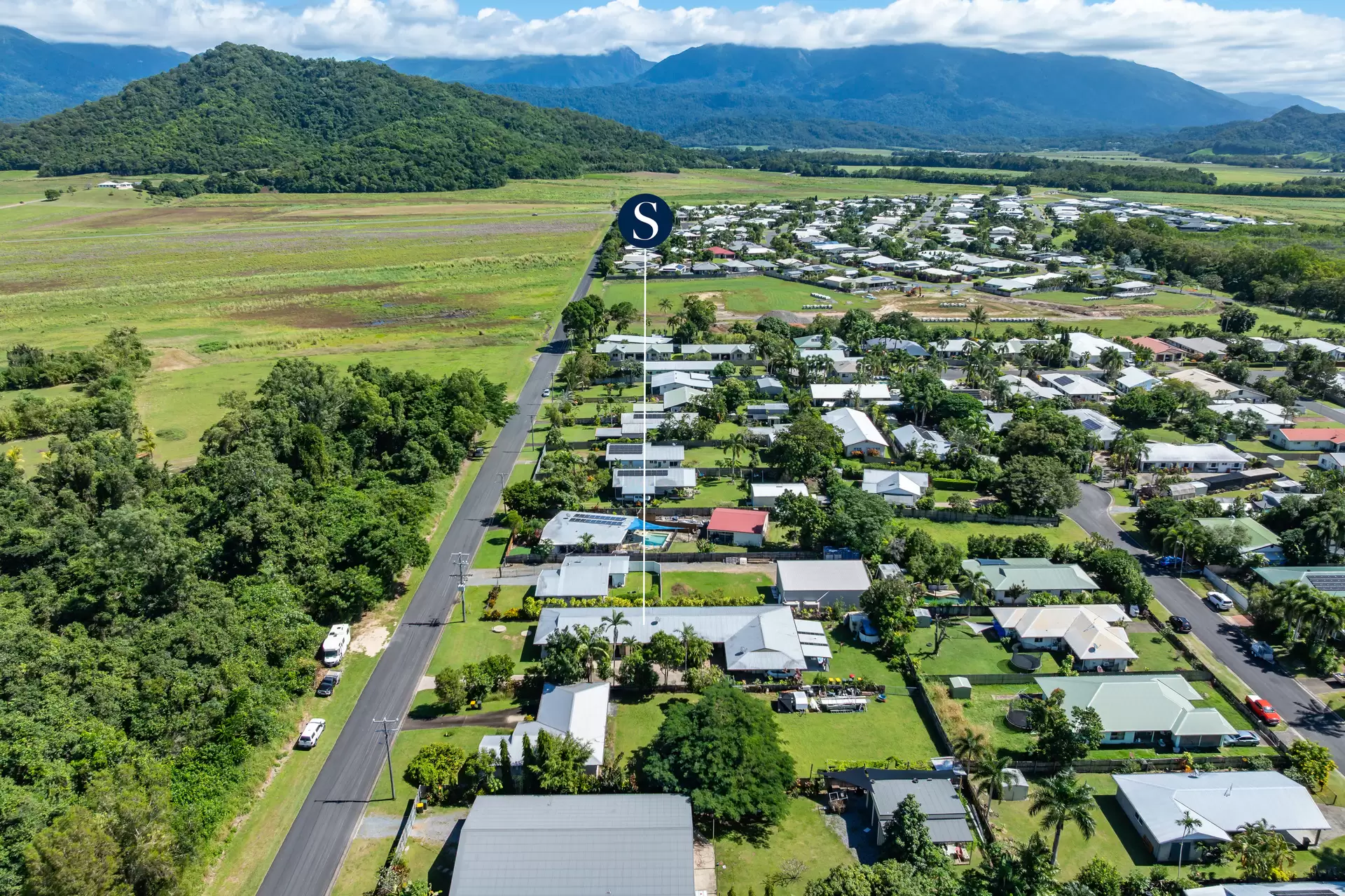 2/15 Melaleuca Drive, Cooya Beach Sold by  - image 1