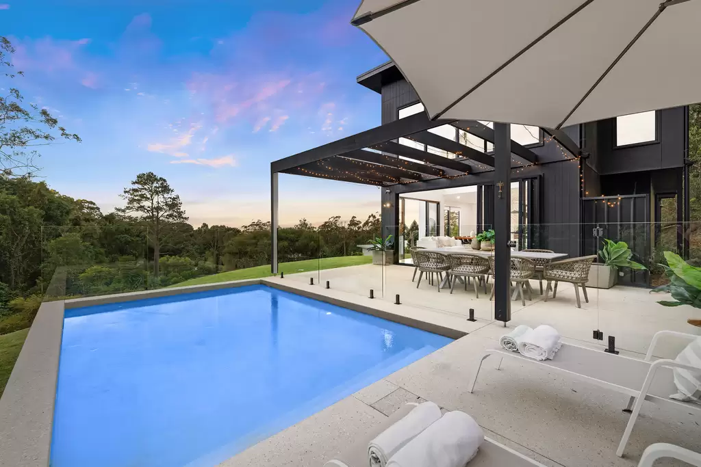 29 Everton Place, Rosemount For Sale by Queensland Sotheby's International Realty