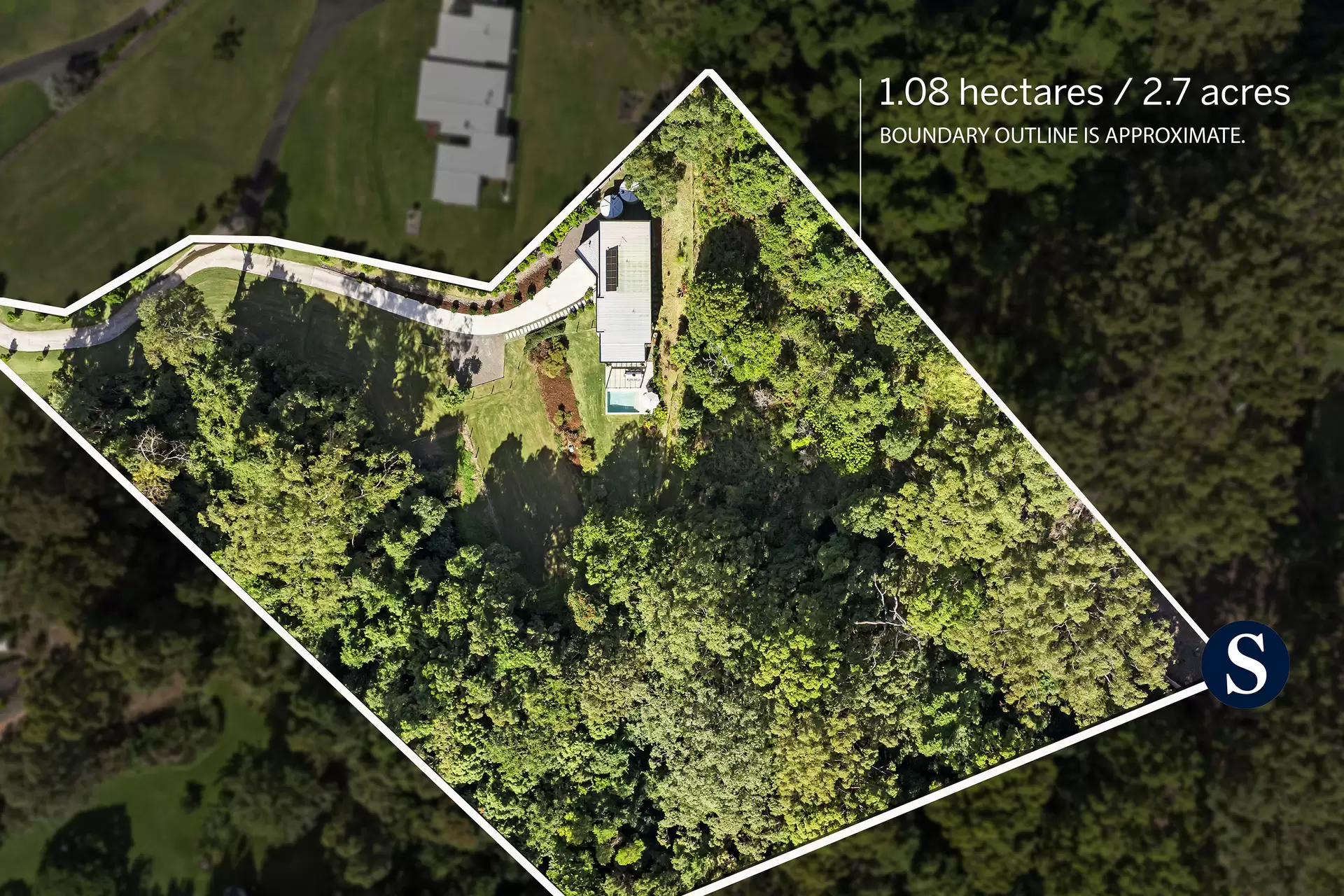 29 Everton Place, Rosemount For Sale by Queensland Sotheby's International Realty - image 1