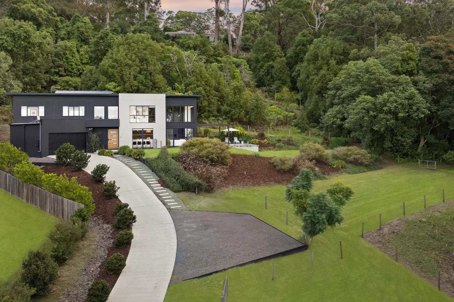 29 Everton Place, Rosemount For Sale by Queensland Sotheby's International Realty - image 1