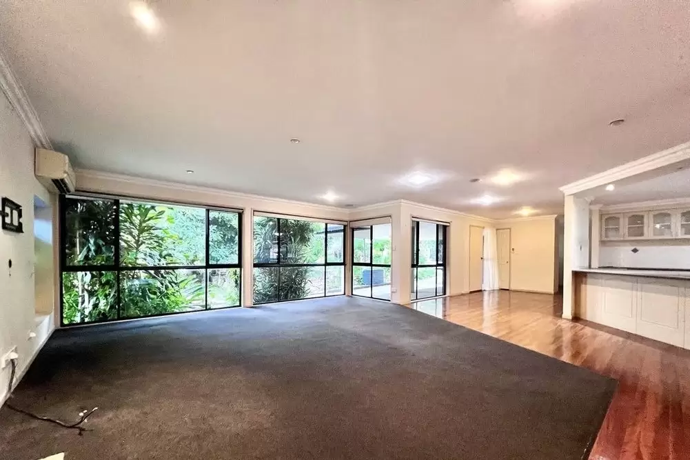 607 Miles Platting Road, Rochedale For Sale by Queensland Sotheby's International Realty - image 1
