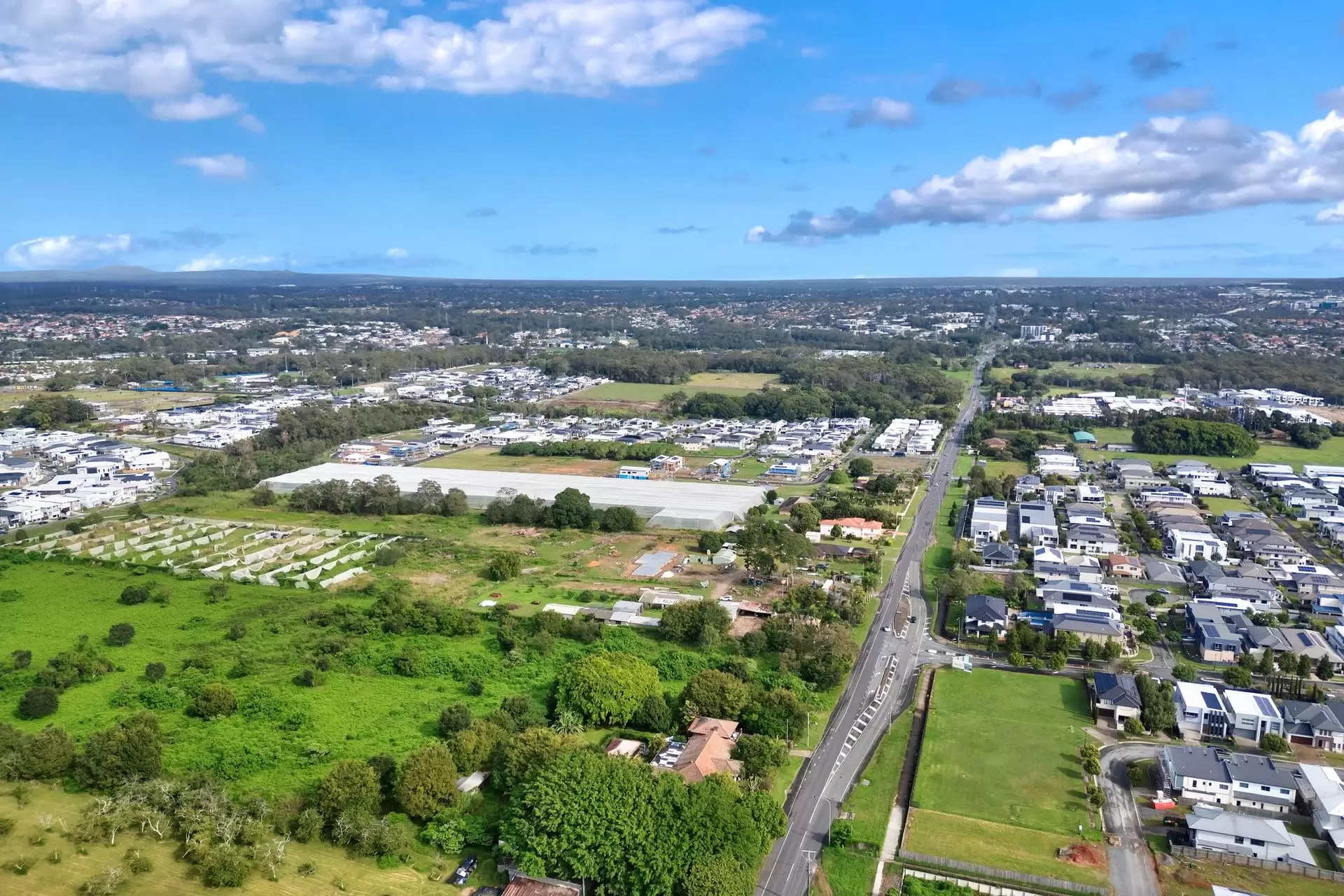 607 Miles Platting Road, Rochedale For Sale by Queensland Sotheby's International Realty - image 1