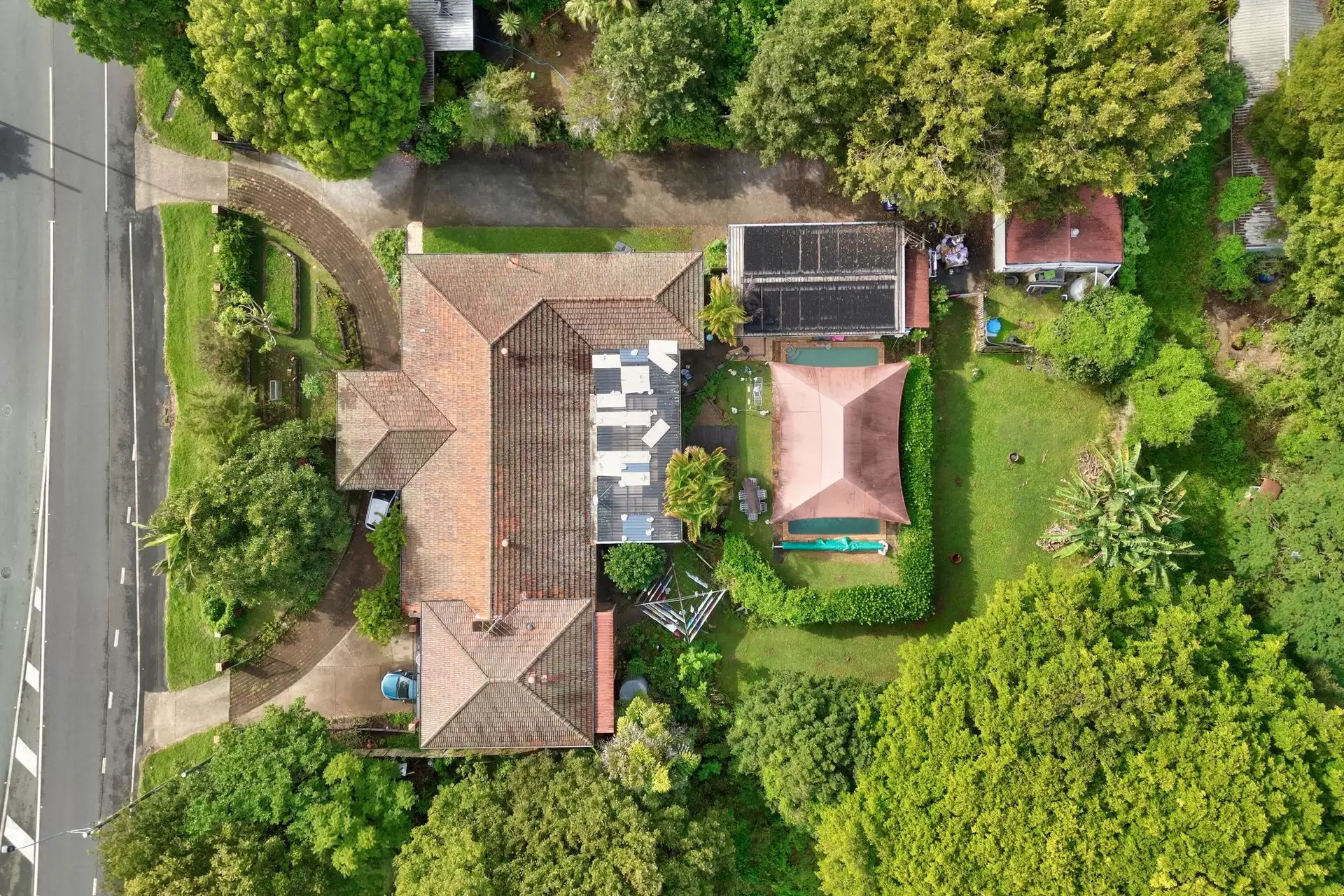 607 Miles Platting Road, Rochedale For Sale by Queensland Sotheby's International Realty - image 1