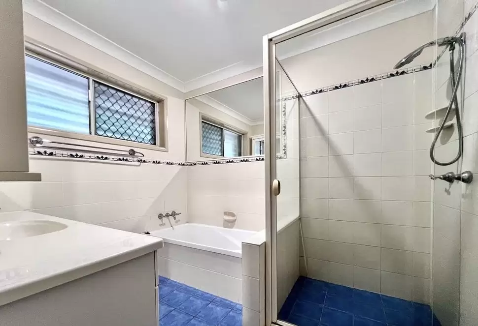 607 Miles Platting Road, Rochedale For Sale by Queensland Sotheby's International Realty - image 1