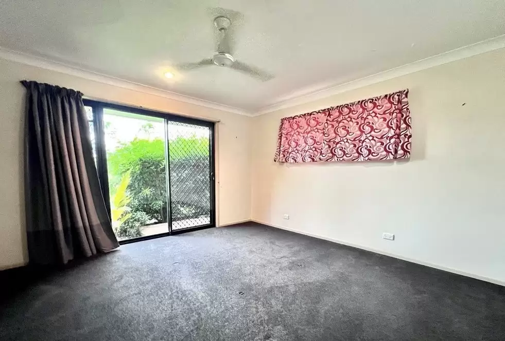 607 Miles Platting Road, Rochedale For Sale by Queensland Sotheby's International Realty - image 1