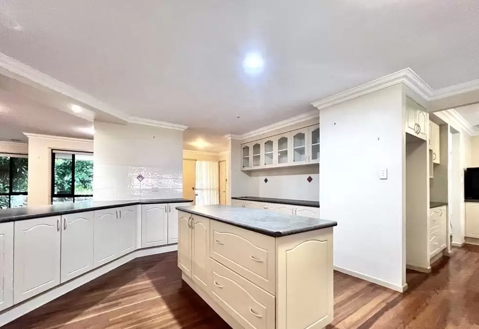607 Miles Platting Road, Rochedale For Sale by Queensland Sotheby's International Realty - image 1