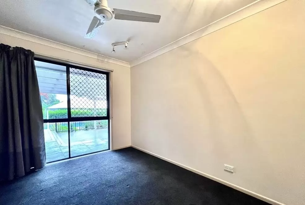 607 Miles Platting Road, Rochedale For Sale by Queensland Sotheby's International Realty - image 1