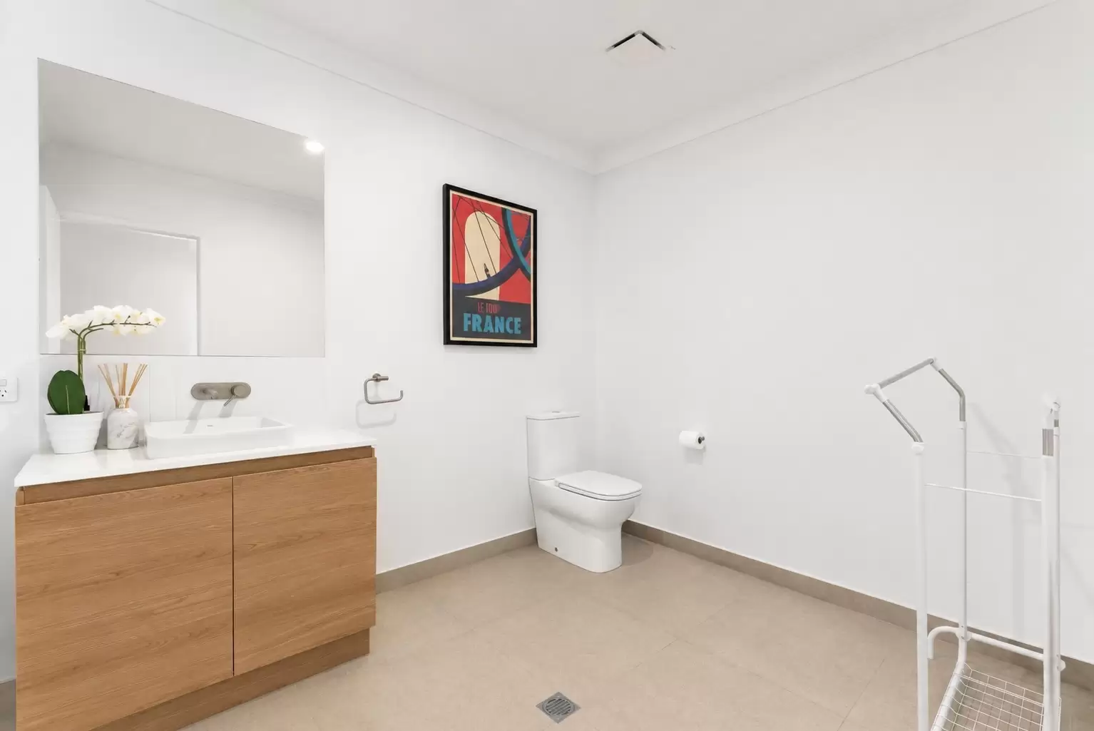 1001/154 Musgrave Avenue, Southport For Sale by Queensland Sotheby's International Realty - image 1