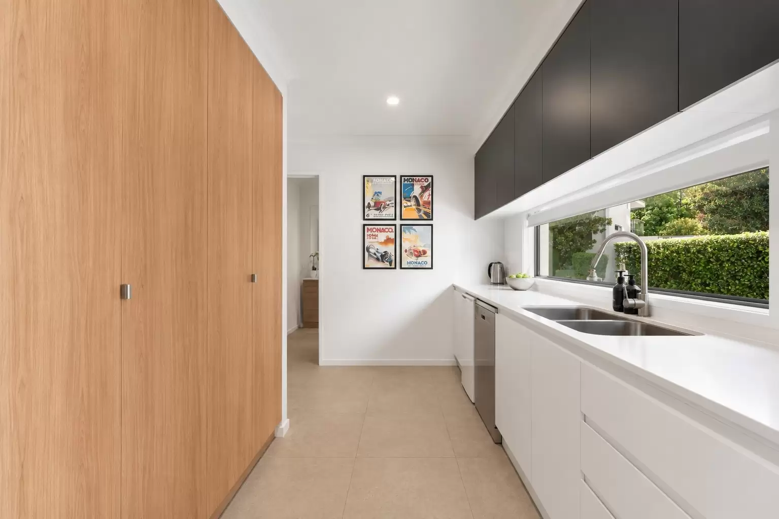 1001/154 Musgrave Avenue, Southport For Sale by Queensland Sotheby's International Realty - image 1