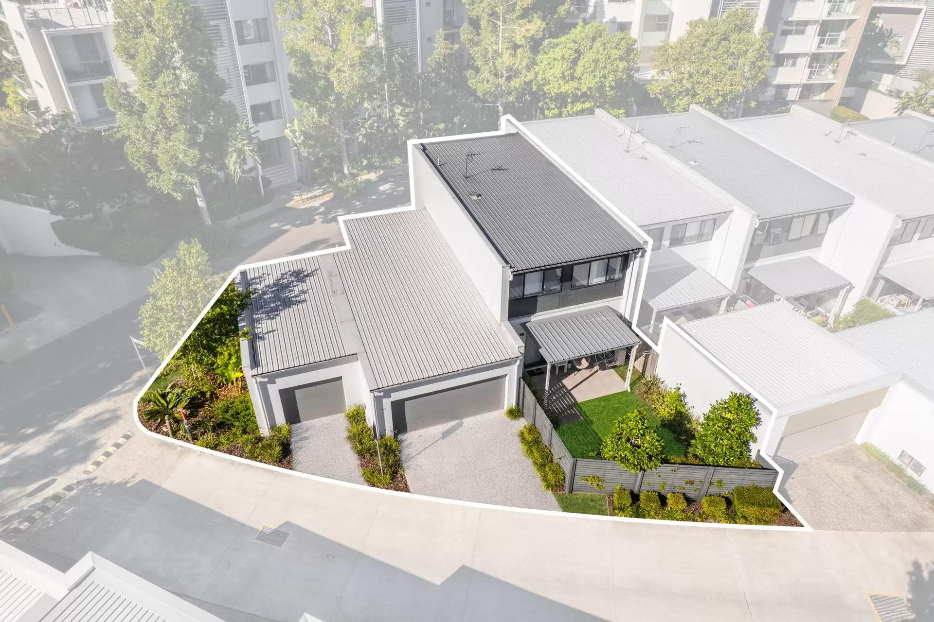 1001/154 Musgrave Avenue, Southport For Sale by Queensland Sotheby's International Realty - image 1