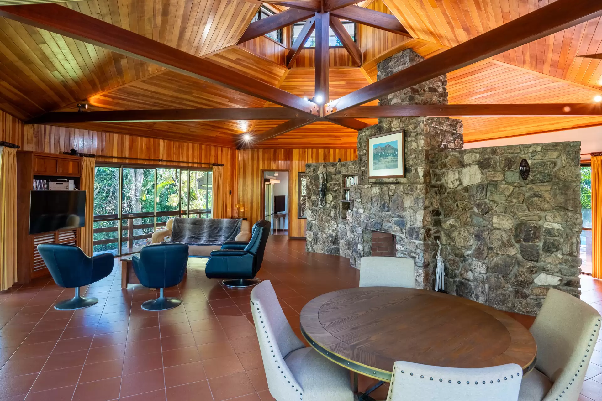106 Telford Road, Strathdickie For Sale by Queensland Sotheby's International Realty - image 1