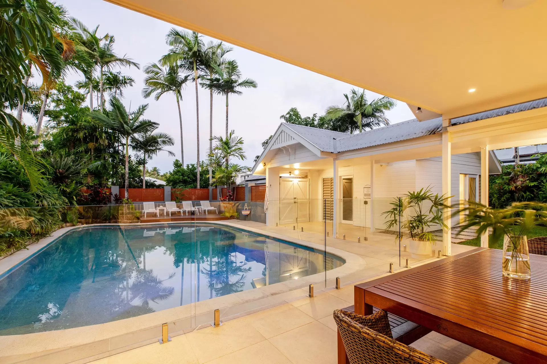 6 Andrews Close, Port Douglas For Sale by Queensland Sotheby's International Realty - image 1