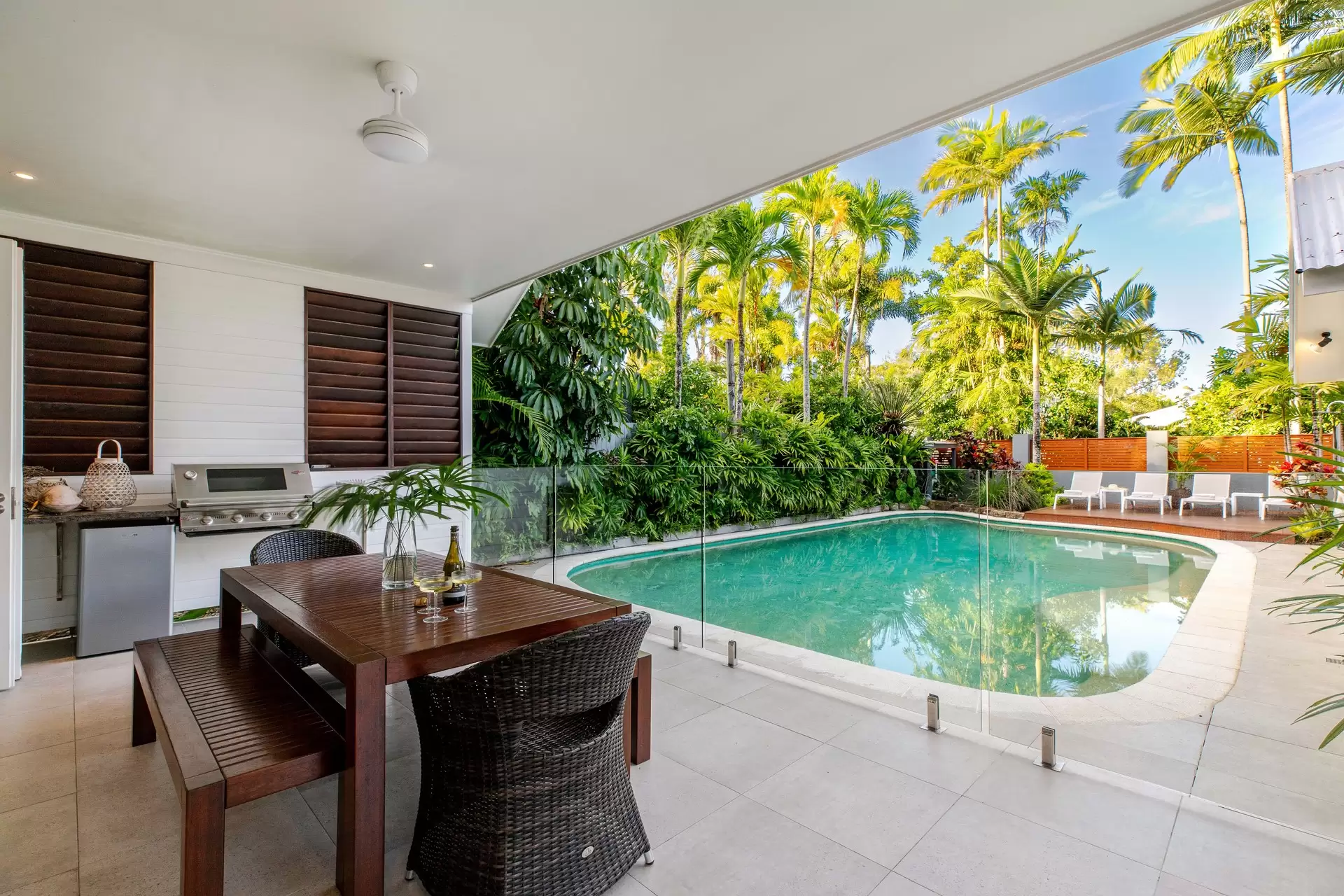 6 Andrews Close, Port Douglas For Sale by Queensland Sotheby's International Realty - image 1