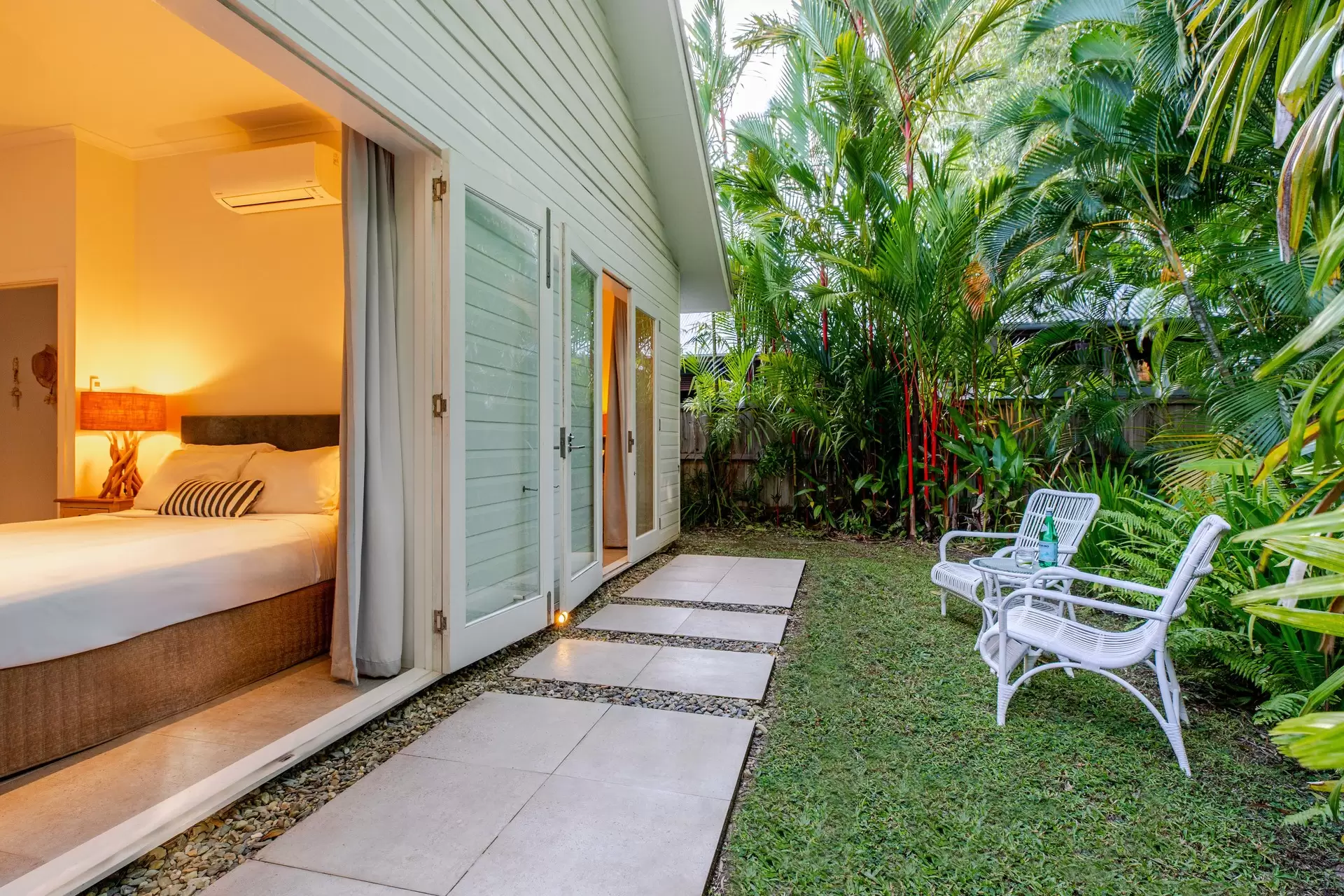 6 Andrews Close, Port Douglas For Sale by Queensland Sotheby's International Realty - image 1