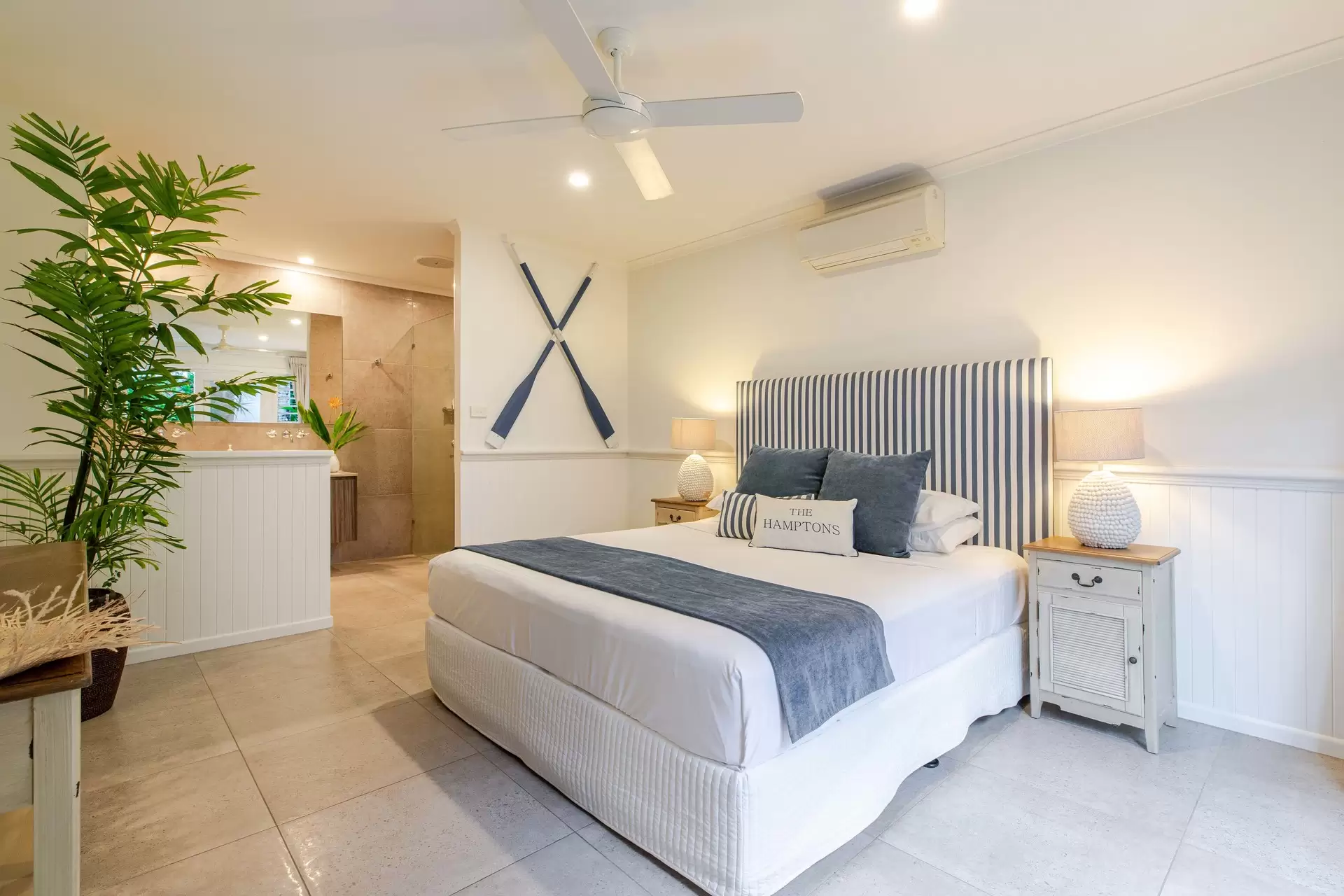 6 Andrews Close, Port Douglas For Sale by Queensland Sotheby's International Realty - image 1