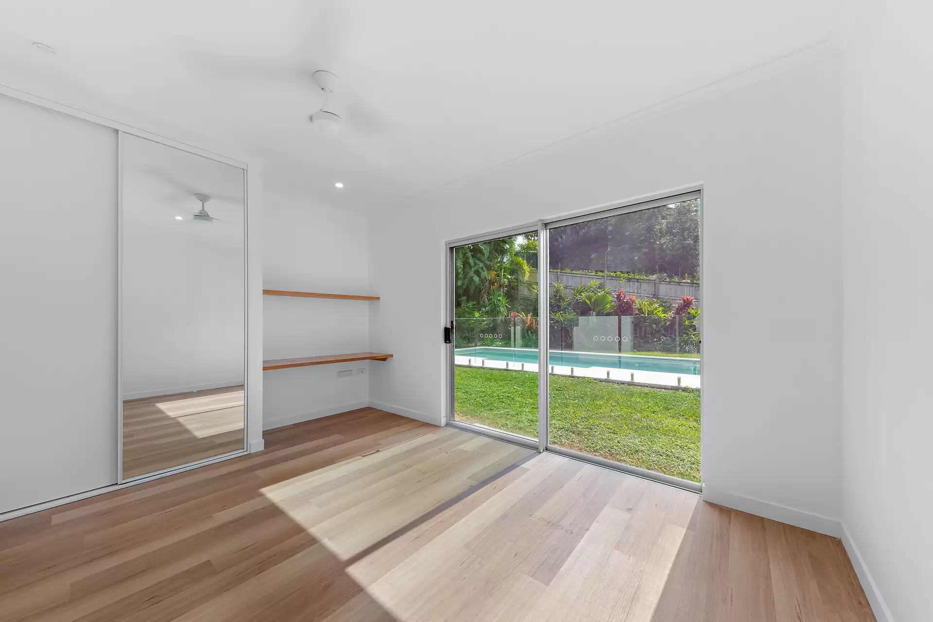 6 Scenic Ridge Drive, Cannonvale Sold by Queensland Sotheby's International Realty - image 1