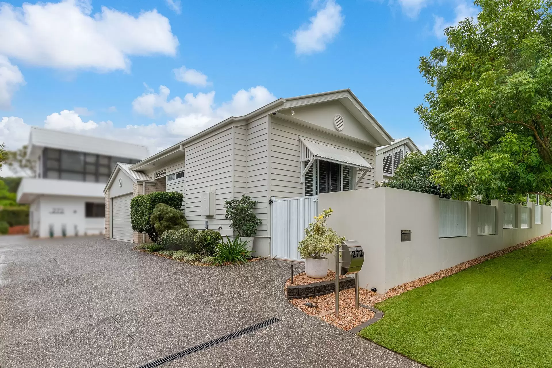 272A Wellington Street, Ormiston For Sale by Queensland Sotheby's International Realty - image 1