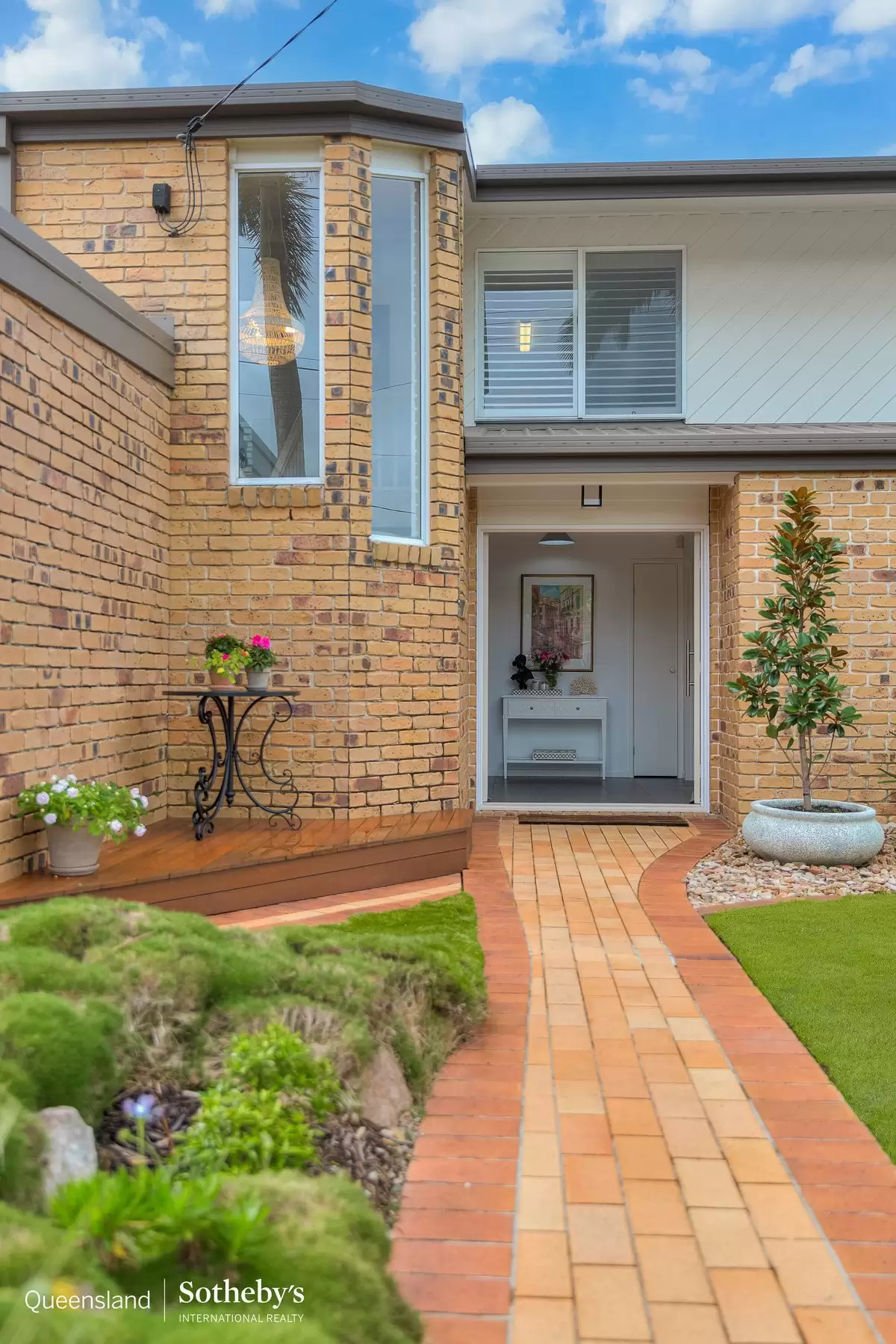 12 Yalumba Street, Thornlands For Sale by Queensland Sotheby's International Realty - image 1