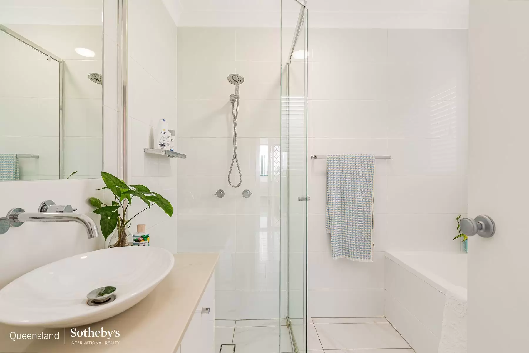 12 Yalumba Street, Thornlands For Sale by Queensland Sotheby's International Realty - image 1