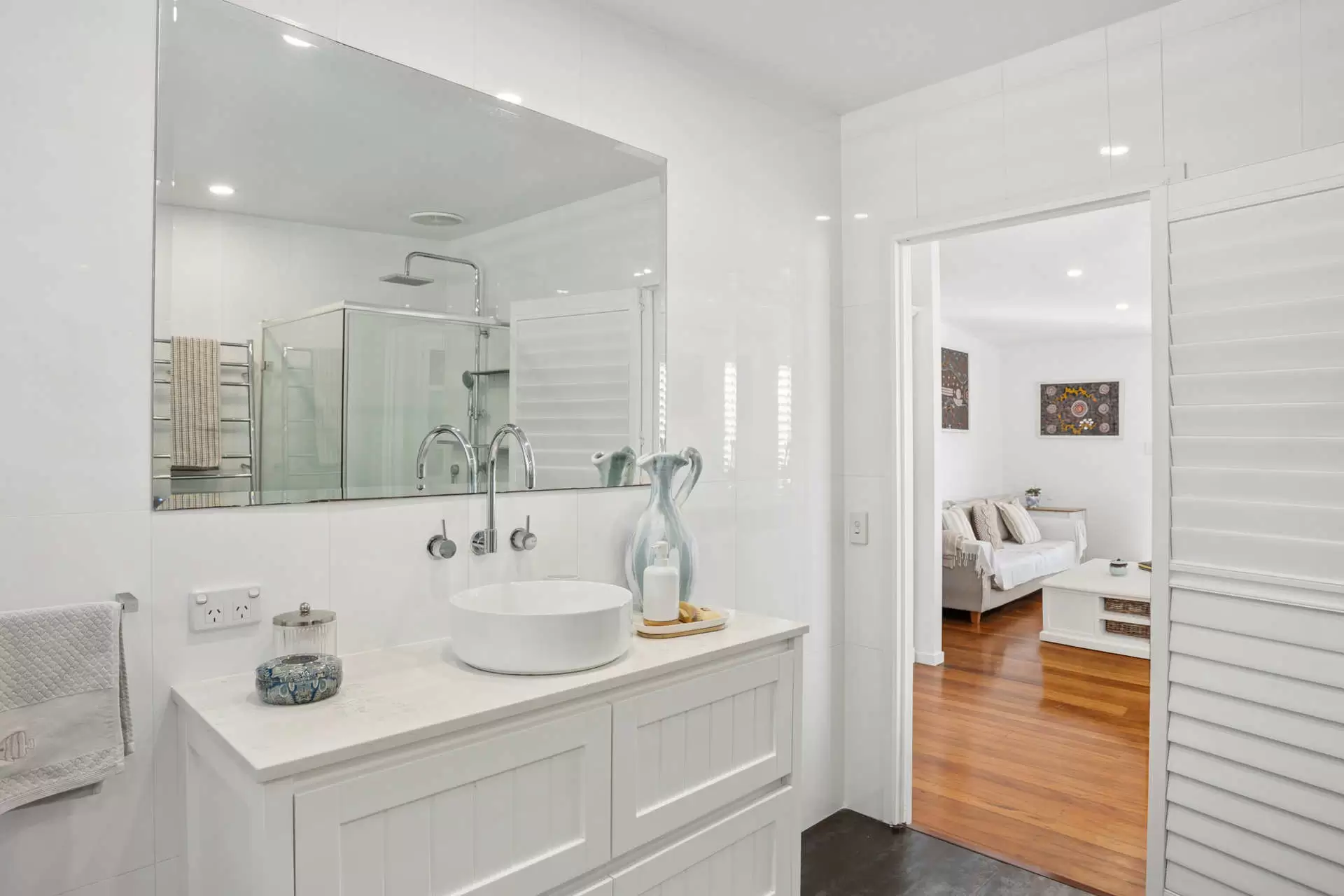 13 Allden Avenue, Labrador Sold by Queensland Sotheby's International Realty - image 1