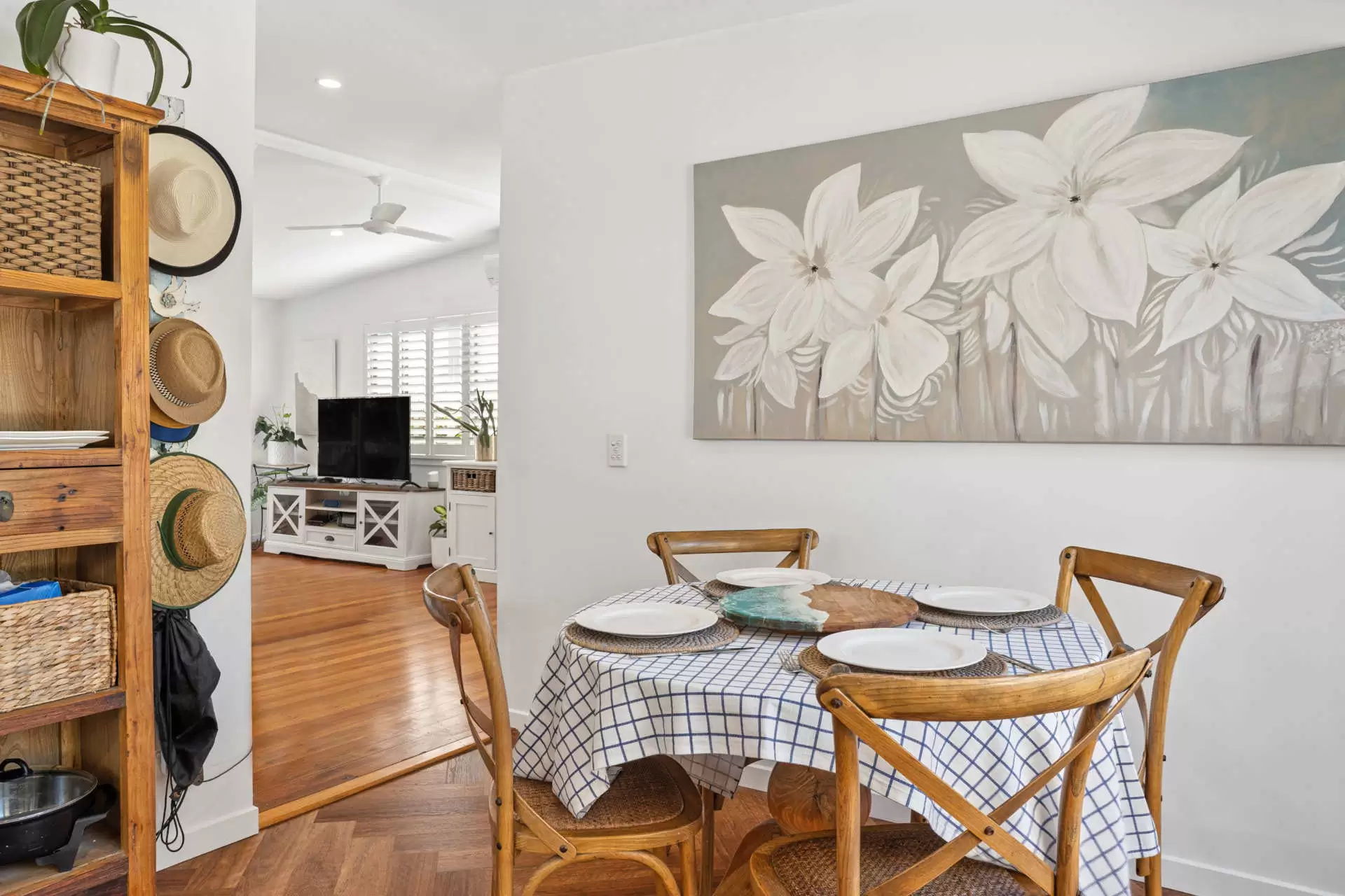 13 Allden Avenue, Labrador Sold by Queensland Sotheby's International Realty - image 1