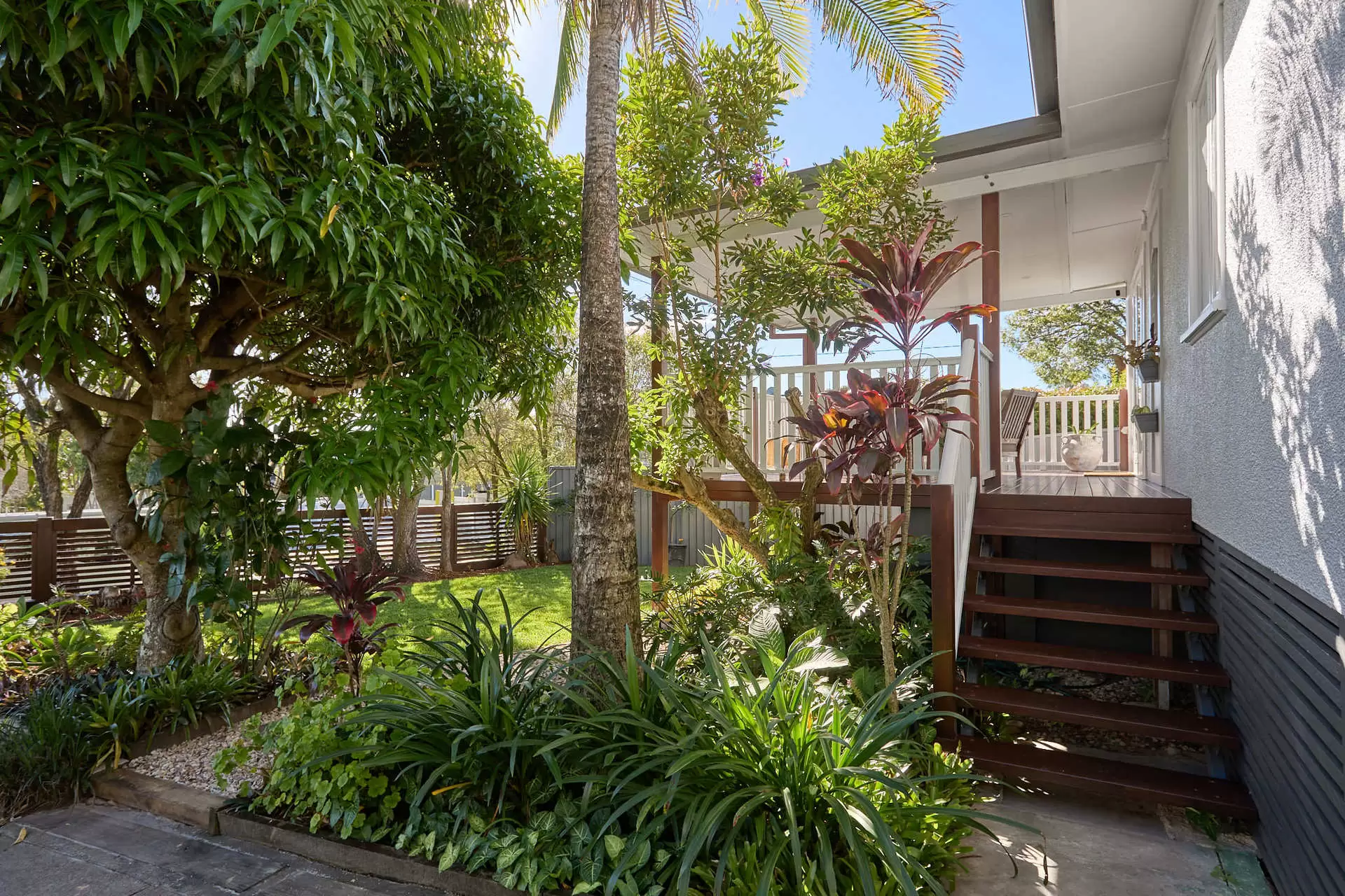 13 Allden Avenue, Labrador Sold by Queensland Sotheby's International Realty - image 1