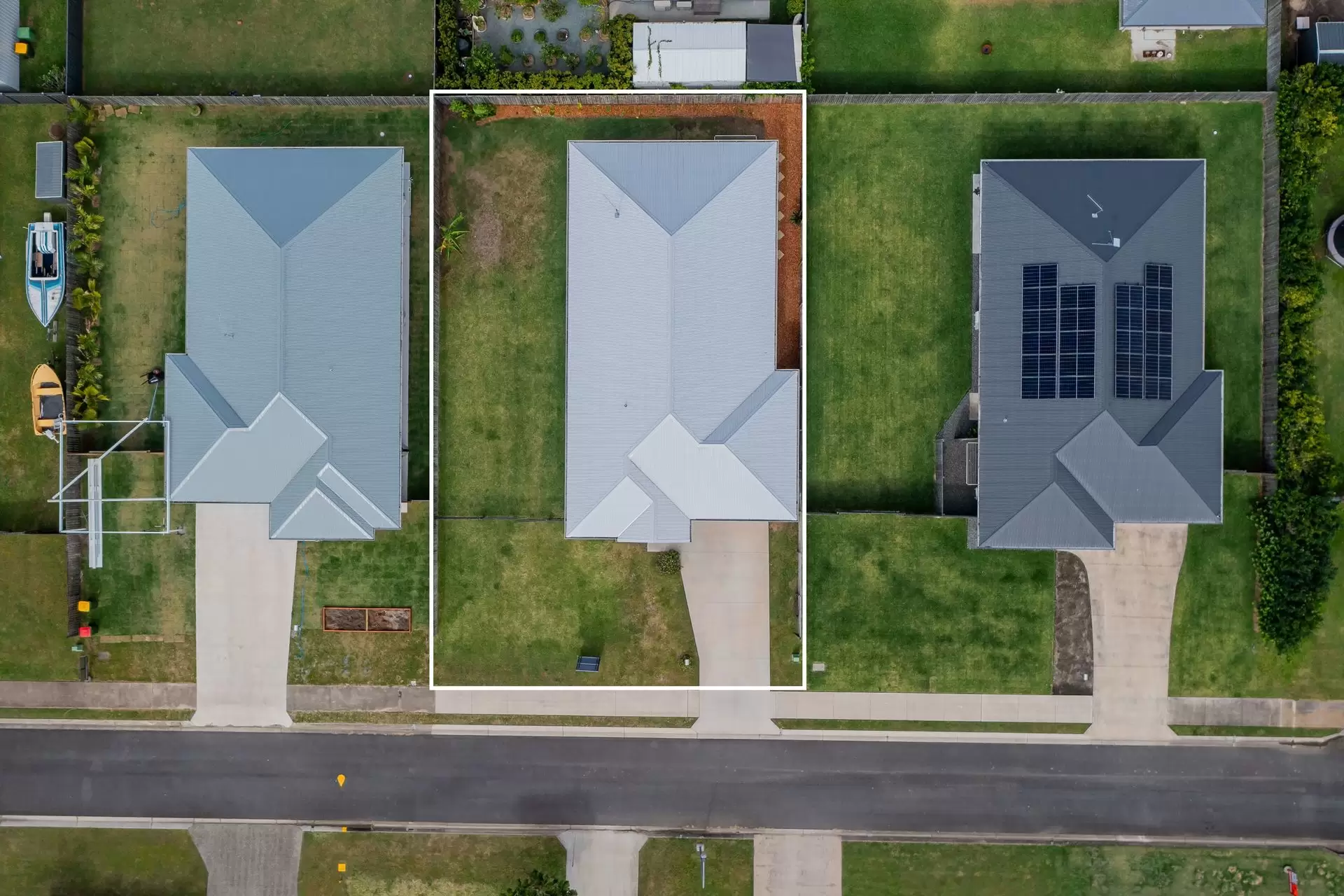 32 Tamarind Crescent, Proserpine Sold by Queensland Sotheby's International Realty - image 1