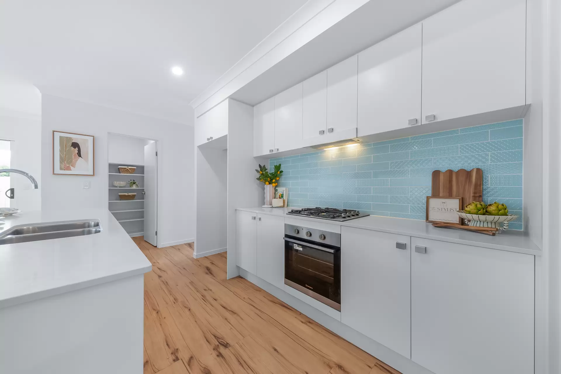 32 Tamarind Crescent, Proserpine Sold by Queensland Sotheby's International Realty - image 1
