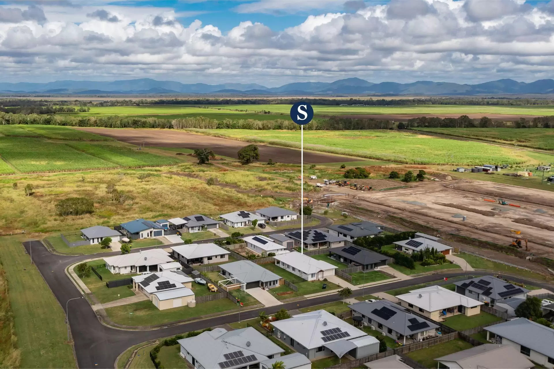 32 Tamarind Crescent, Proserpine Sold by Queensland Sotheby's International Realty - image 1