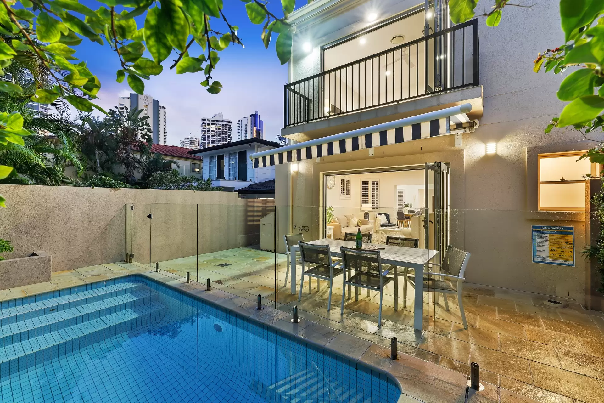 2/41 Cronin Avenue, Main Beach For Sale by Queensland Sotheby's International Realty - image 1