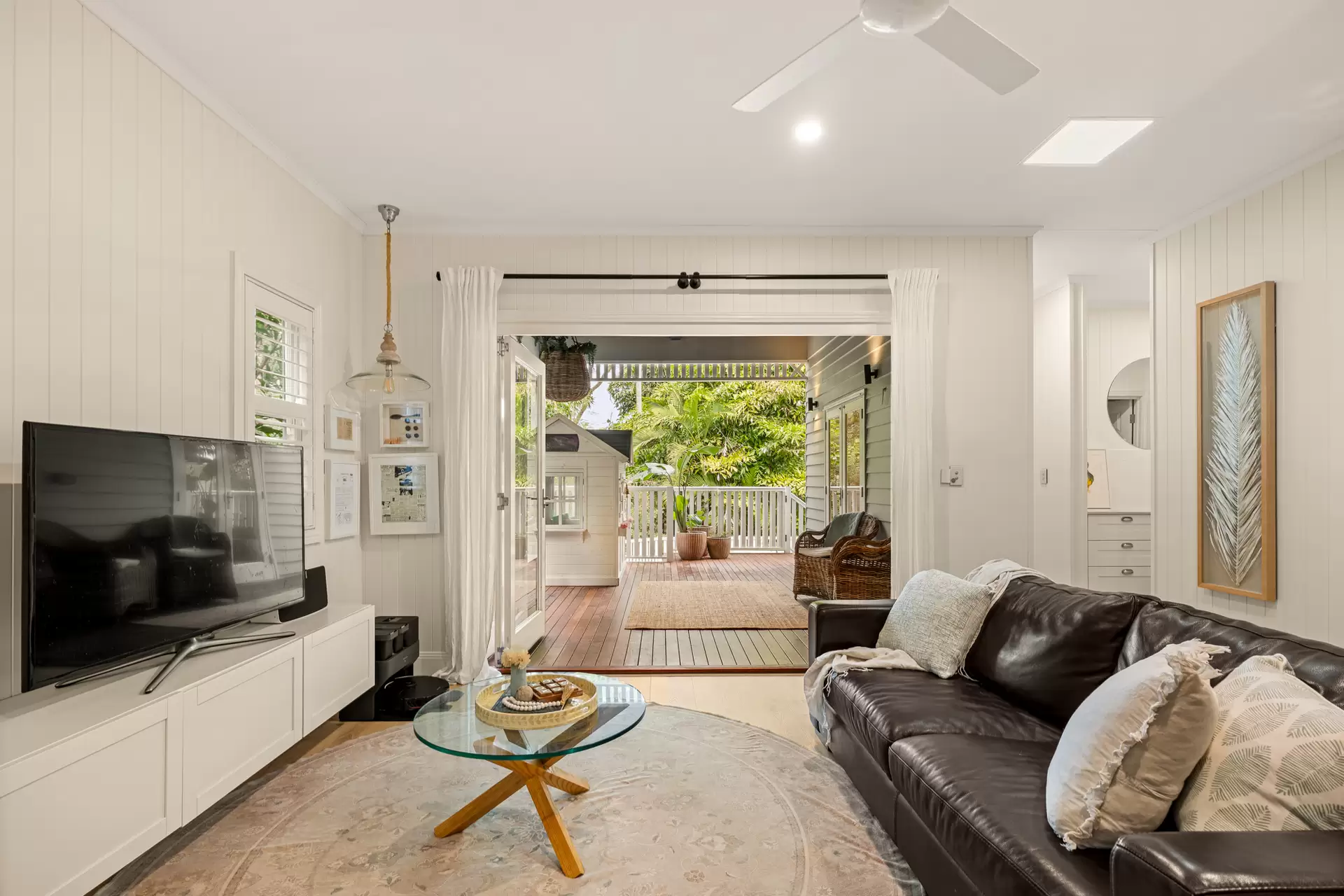10 Frances Avenue, Kalinga For Sale by Queensland Sotheby's International Realty - image 1