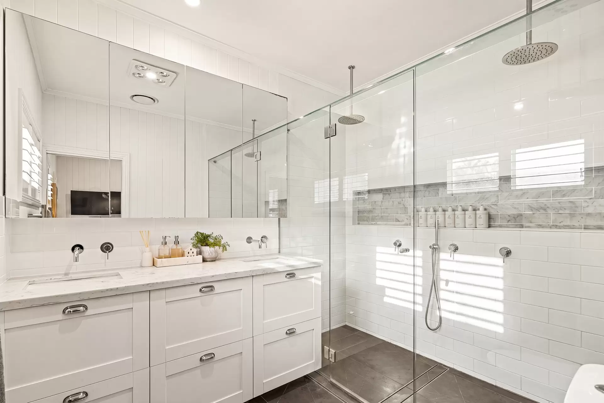 10 Frances Avenue, Kalinga For Sale by Queensland Sotheby's International Realty - image 1